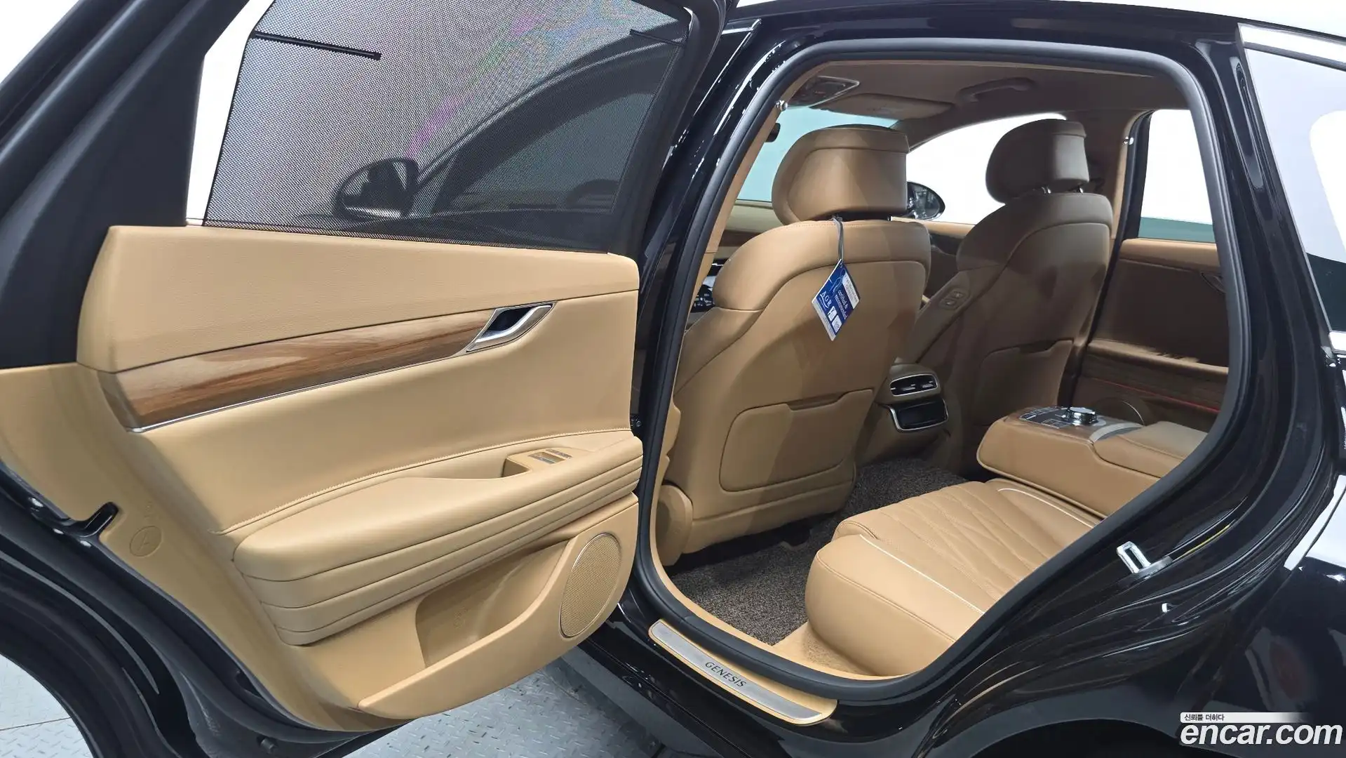 G80 Genesis 2024.10-INNER-036