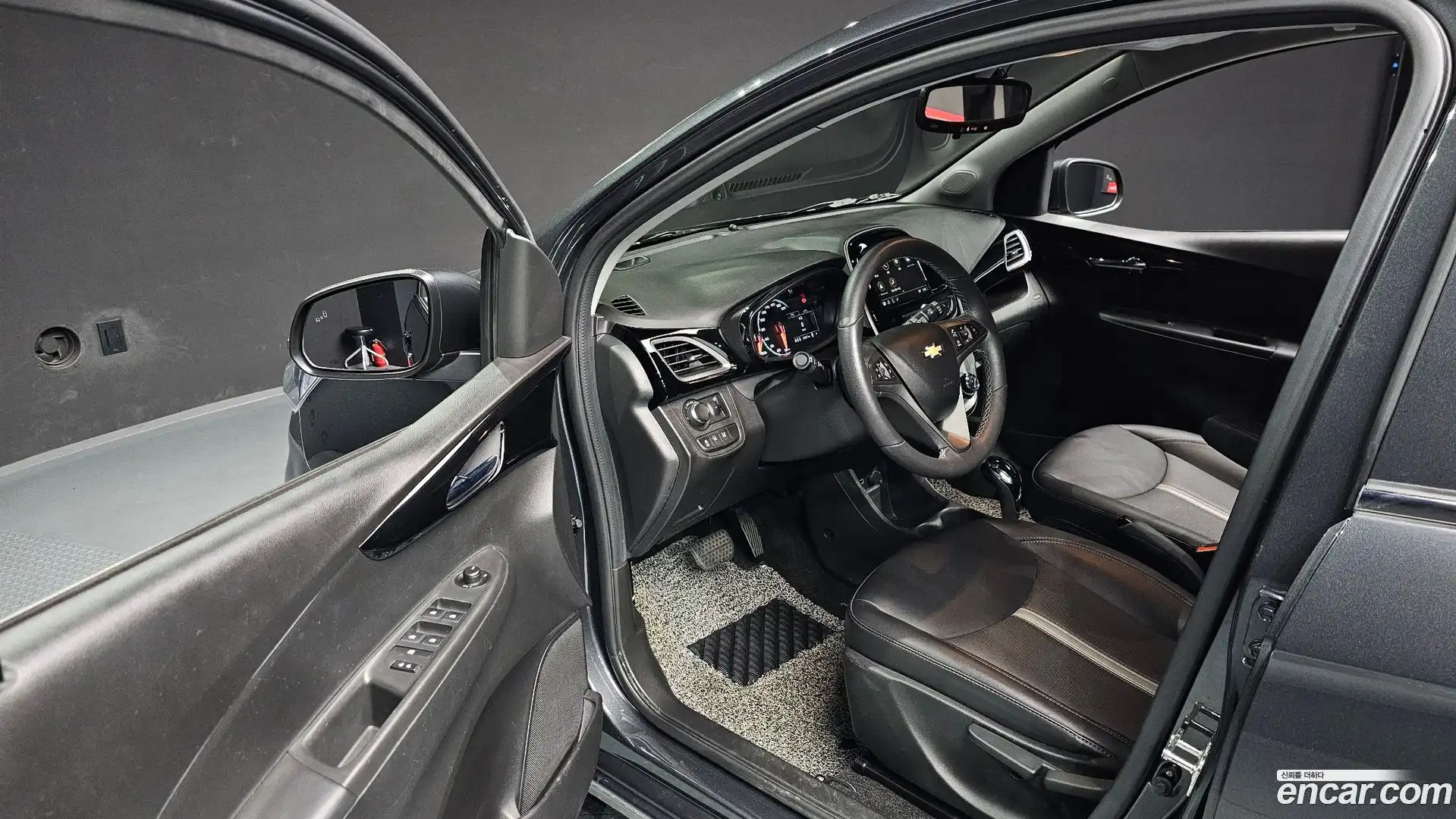 Spark Chevrolet 2022.4-INNER-010