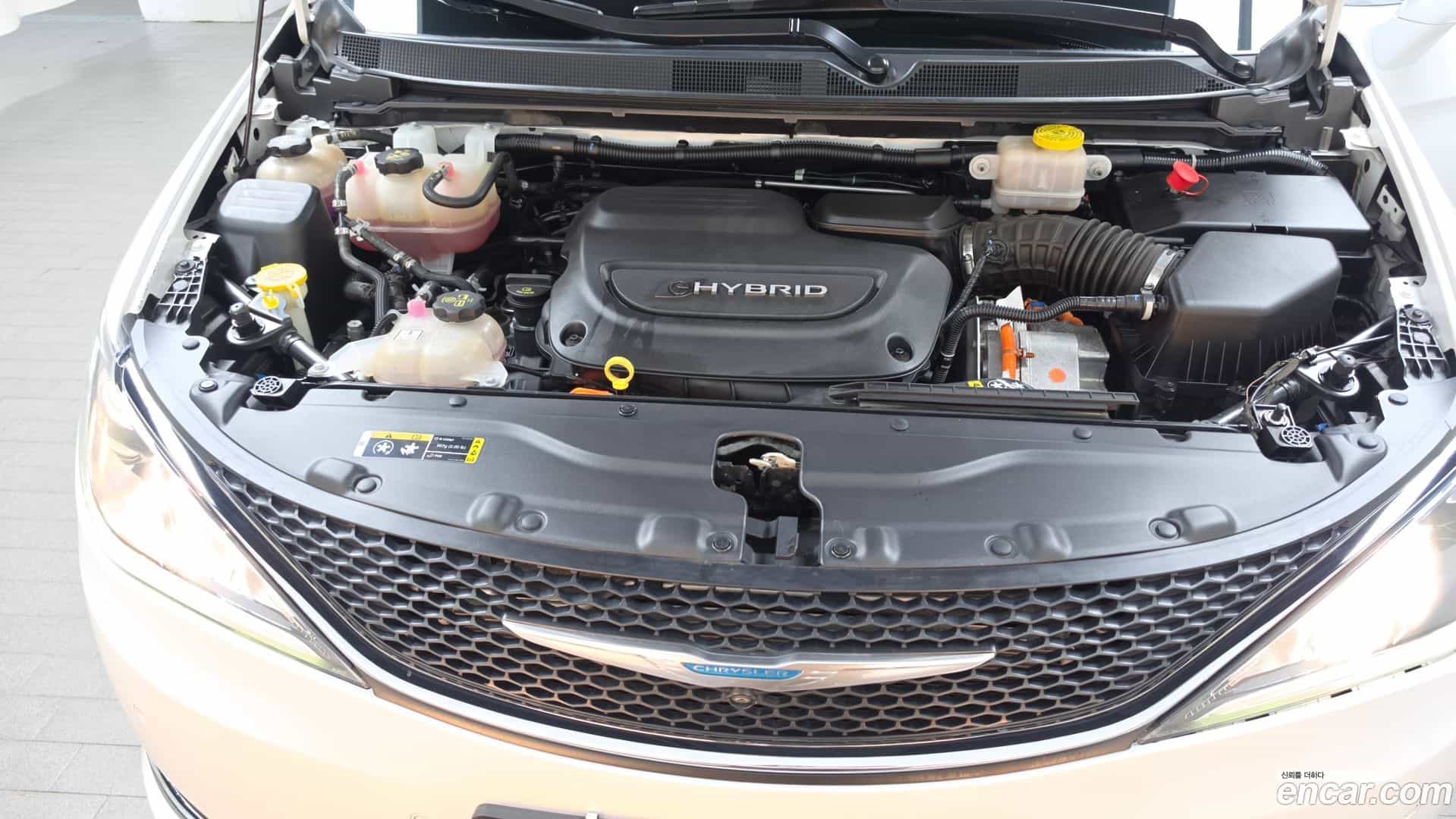 Pacifica Chrysler 2020.11-OUTER-006