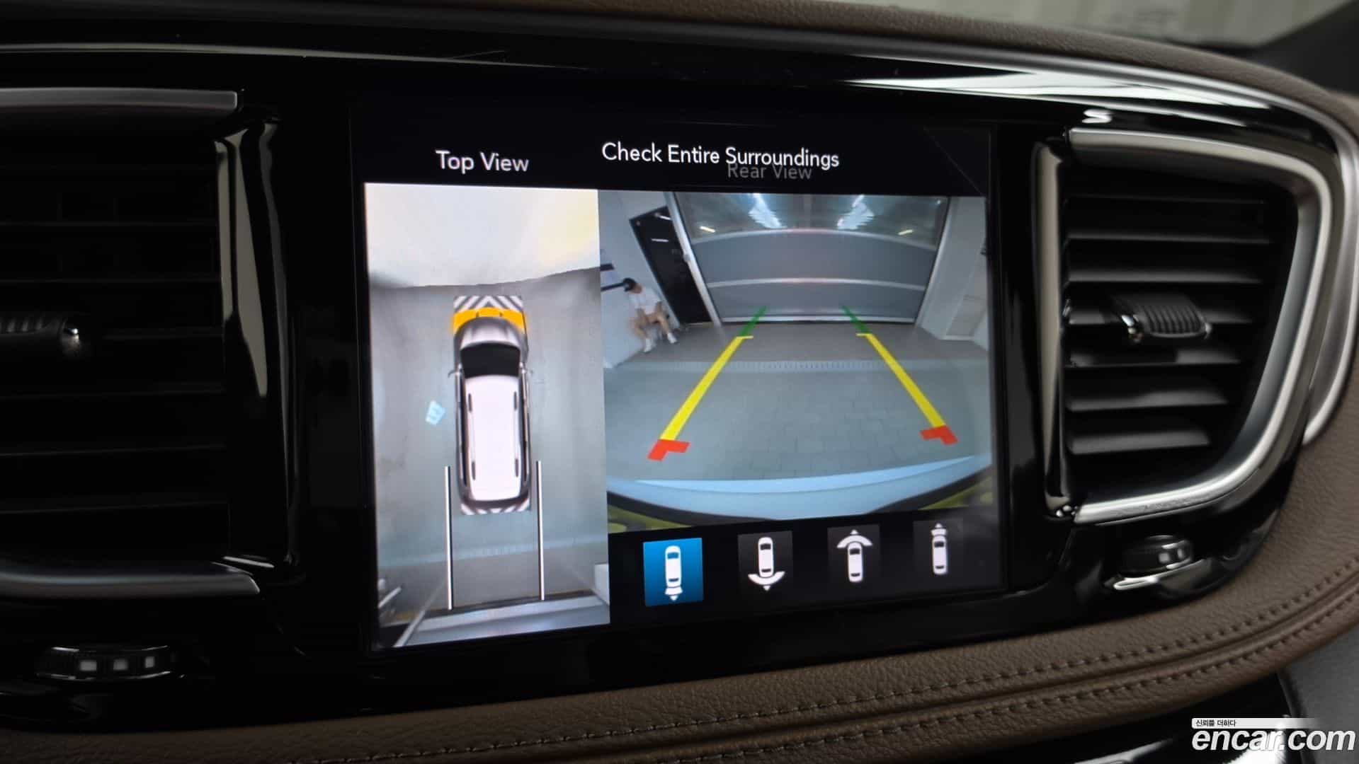 Pacifica Chrysler 2020.11-OPTION-019