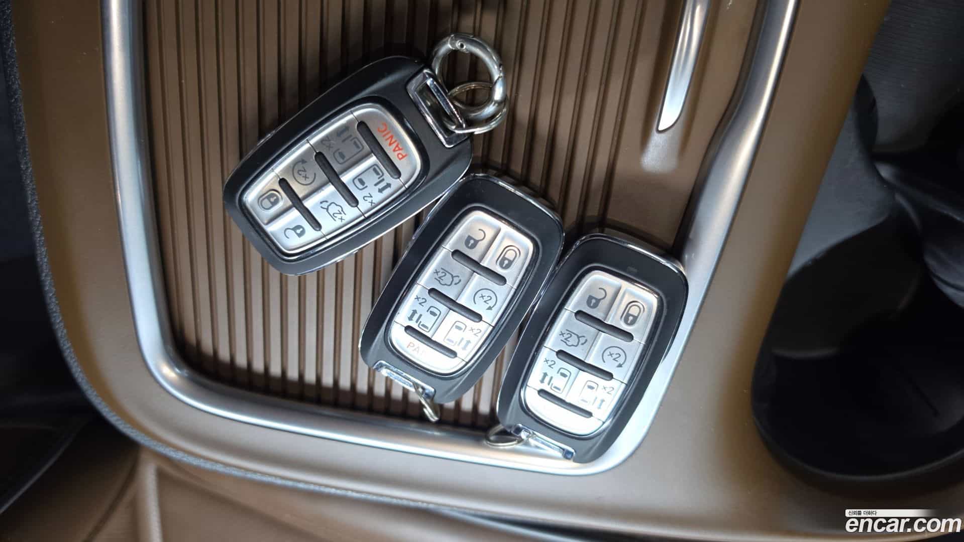 Pacifica Chrysler 2020.11-OPTION-020