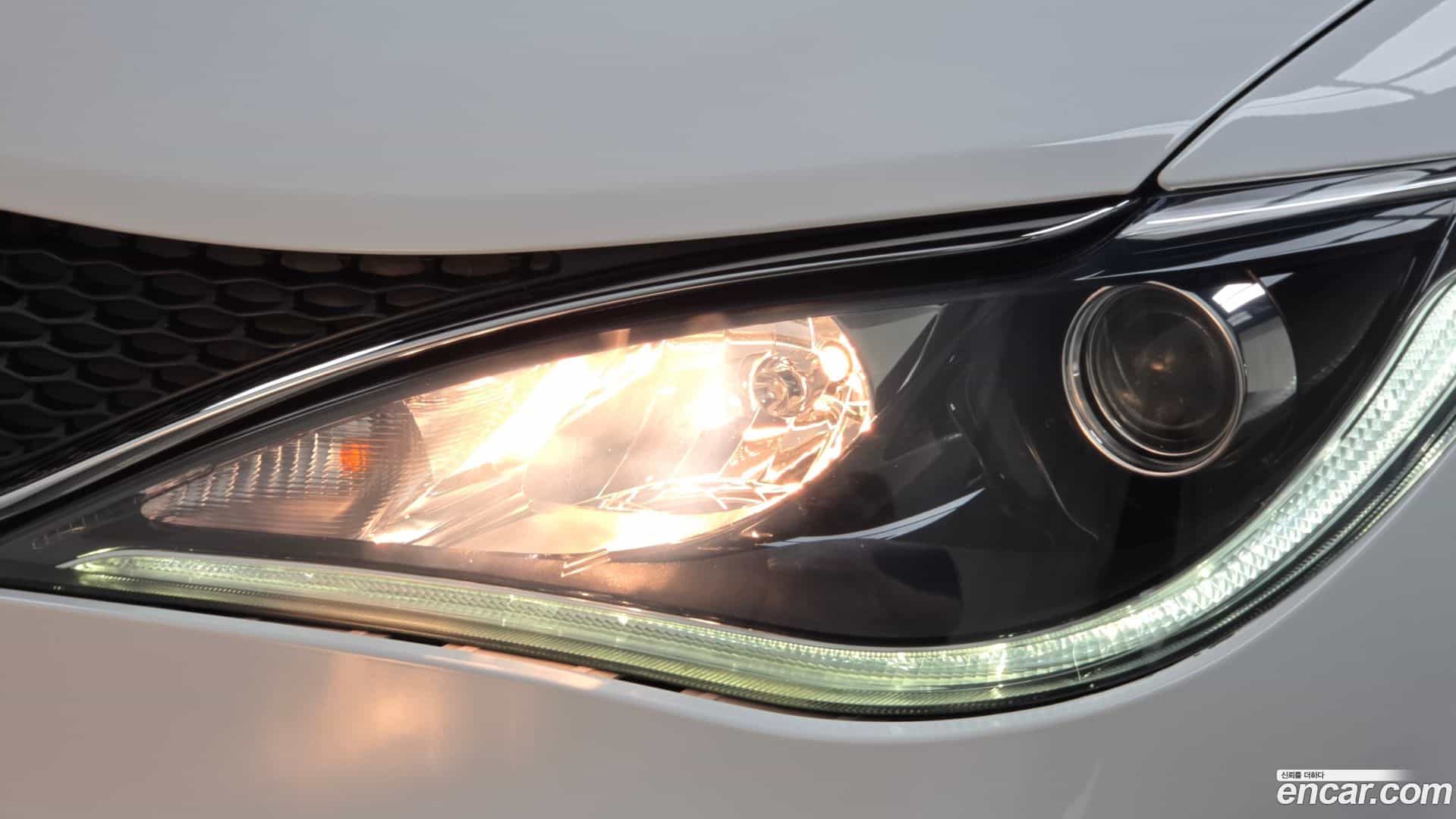 Pacifica Chrysler 2020.11-OUTER-032
