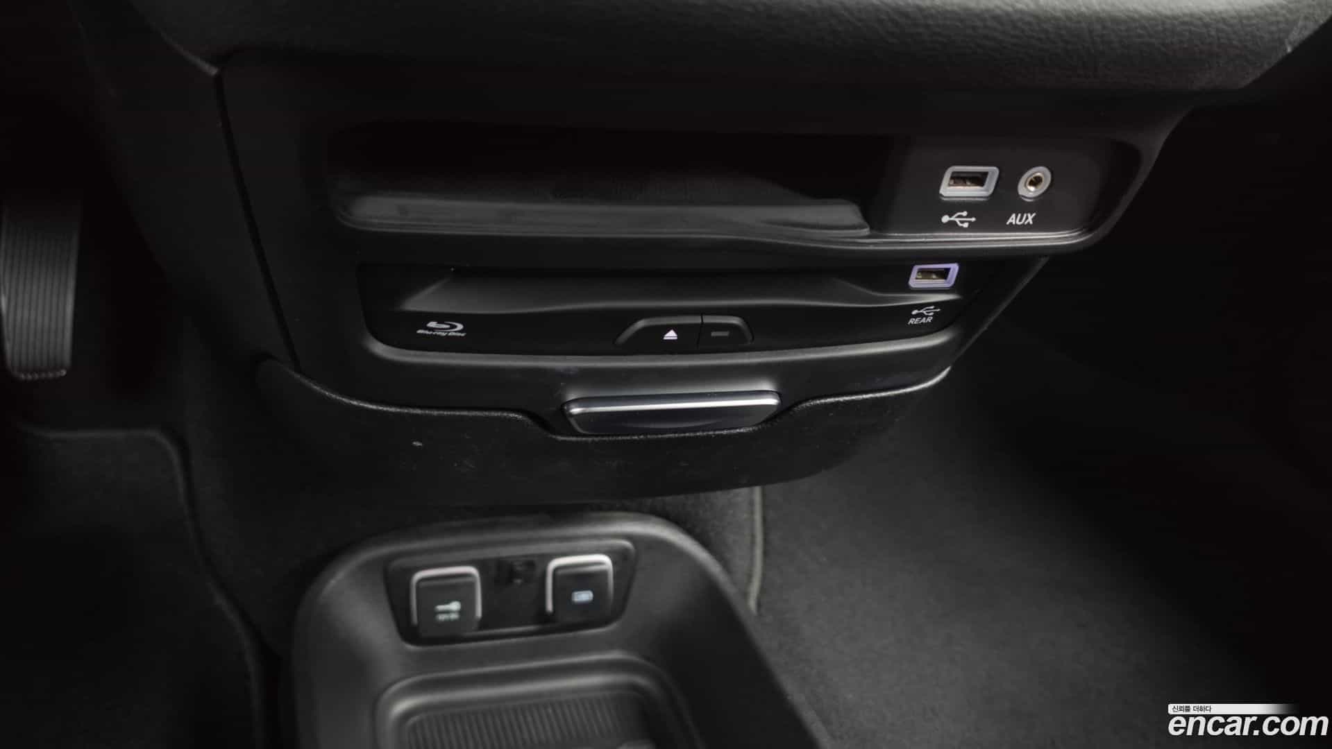 Pacifica Chrysler 2020.11-OPTION-041