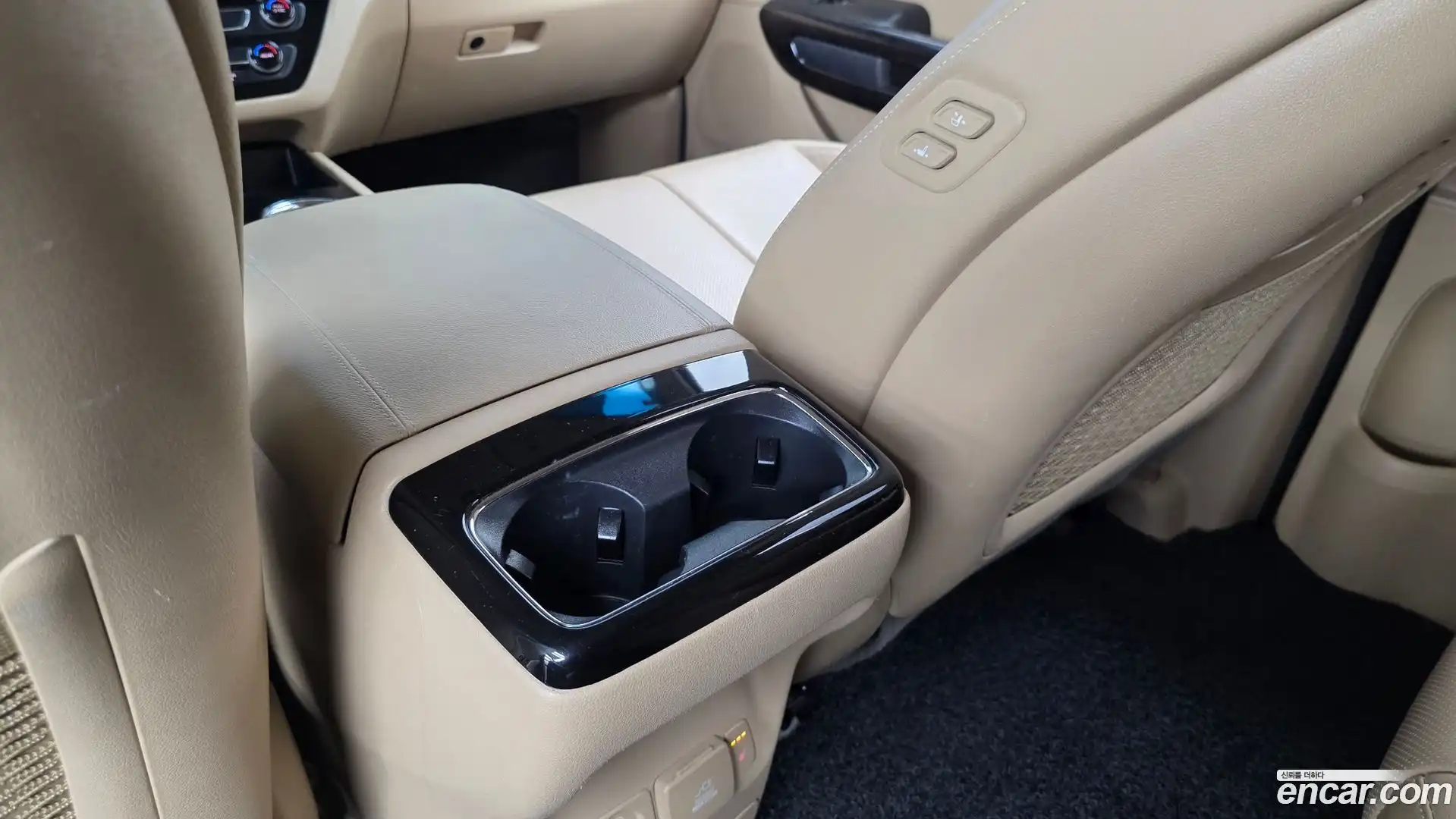 Canival Kia 2018.7-OPTION-045
