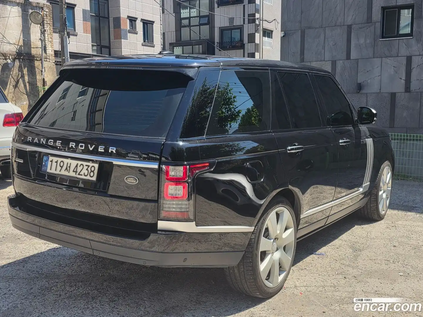 Range Rover Land Rover 2016.11-OUTER-004