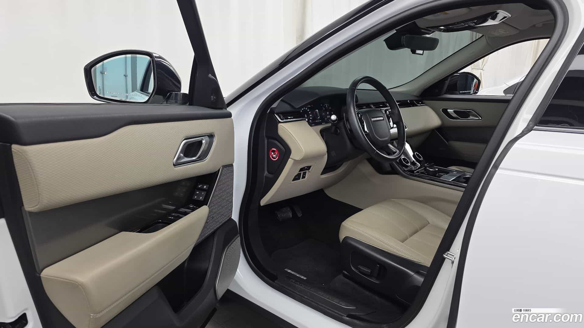 Range Rover Velar Land Rover 2019.11-INNER-010