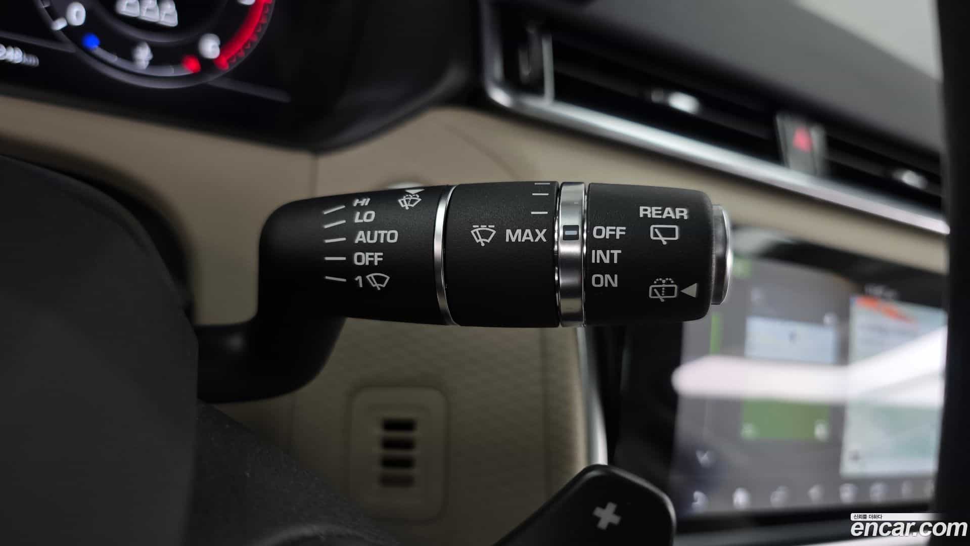 Range Rover Velar Land Rover 2019.11-OPTION-022