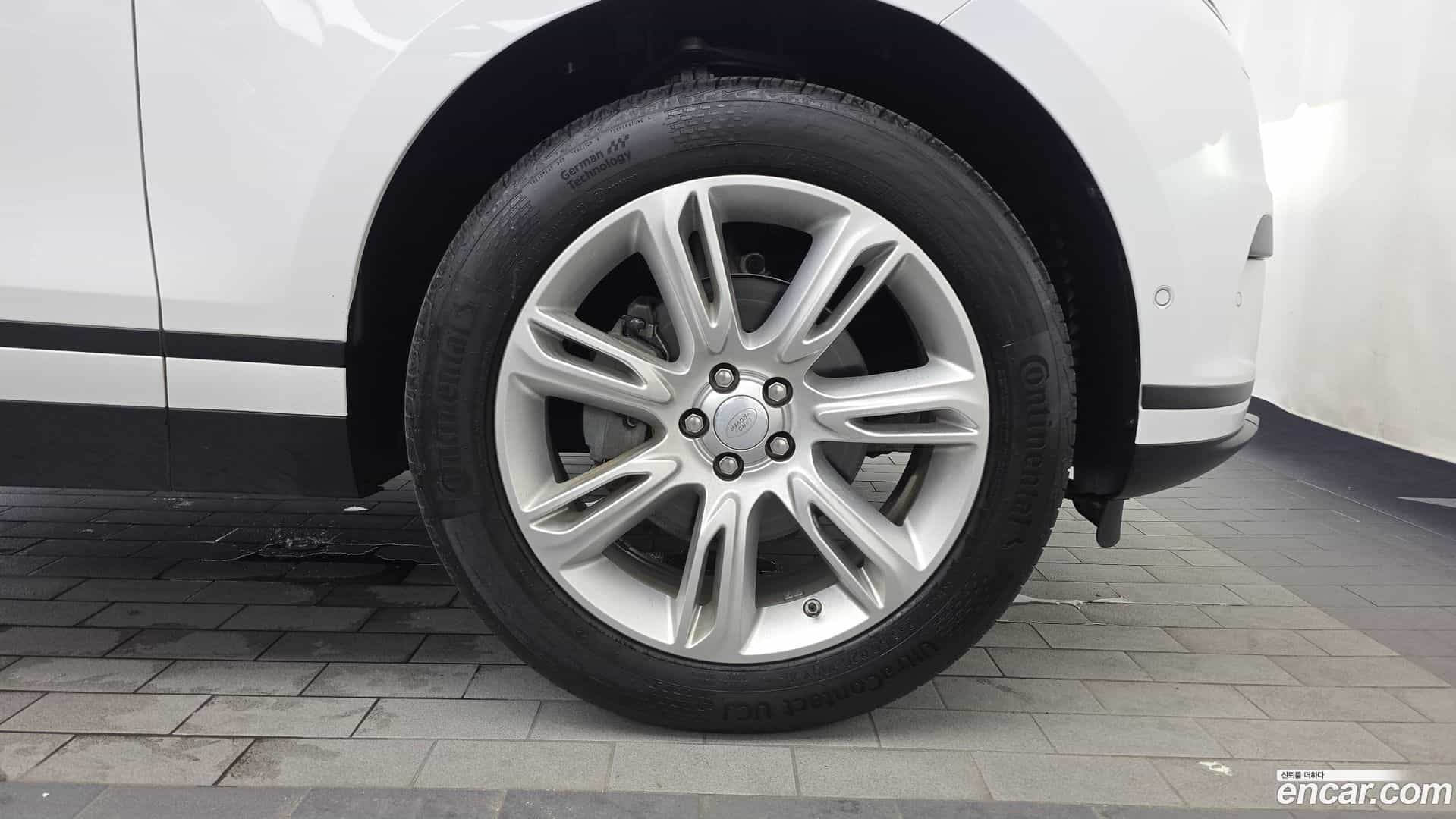 Range Rover Velar Land Rover 2019.11-OUTER-031