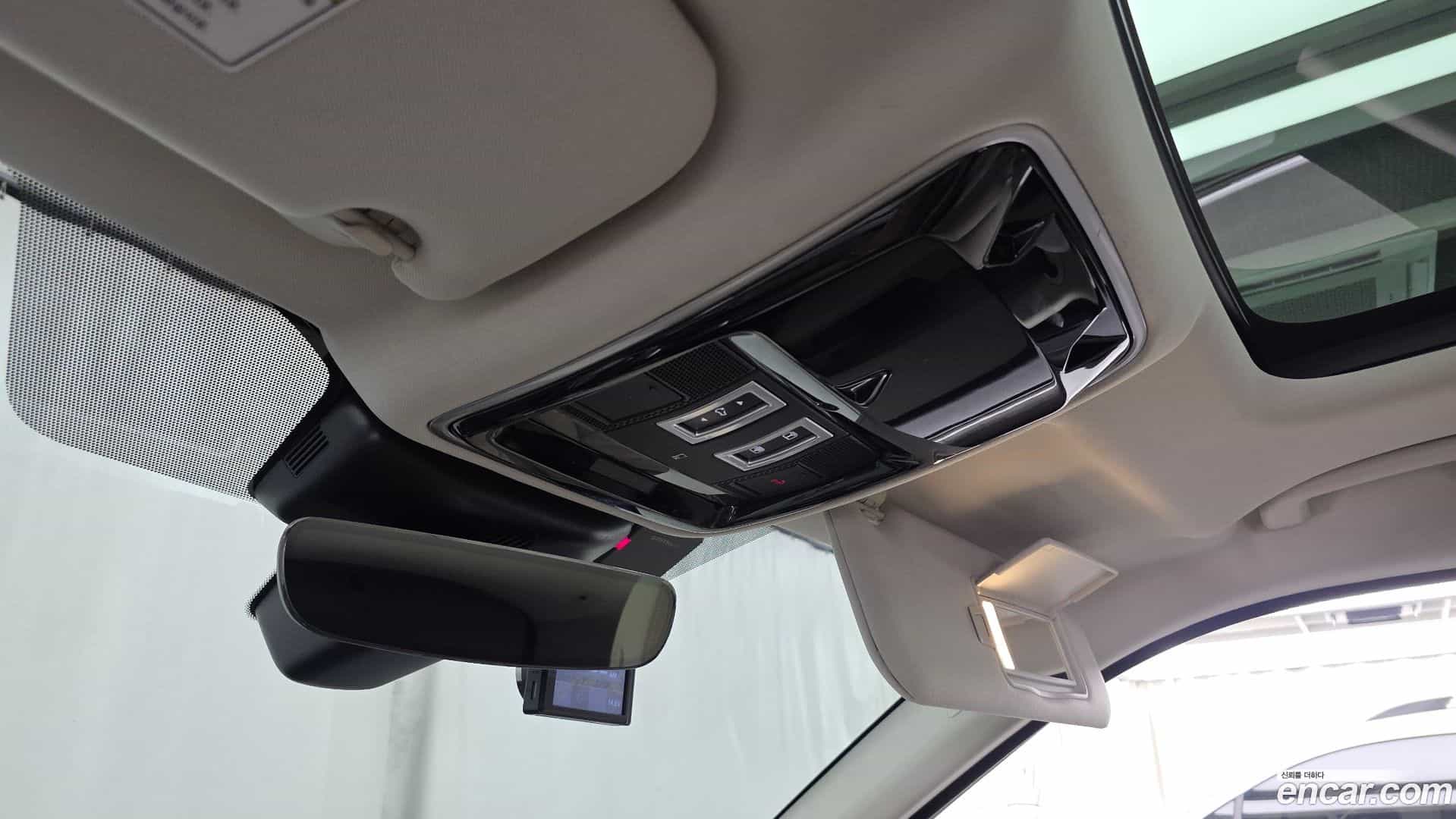 Range Rover Velar Land Rover 2019.11-OPTION-040