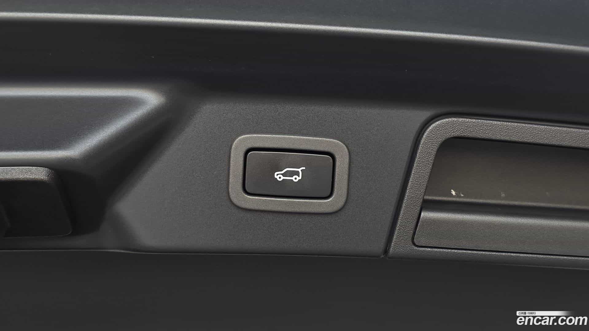 Range Rover Velar Land Rover 2019.11-OPTION-044