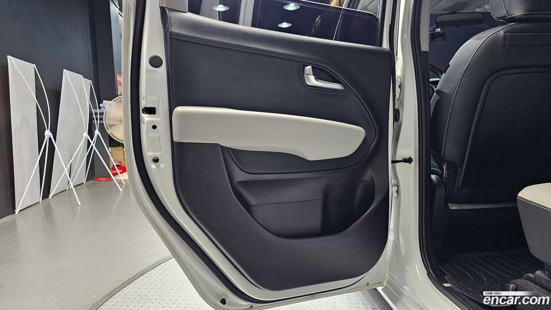 RAY Kia 2024.0-INNER-035