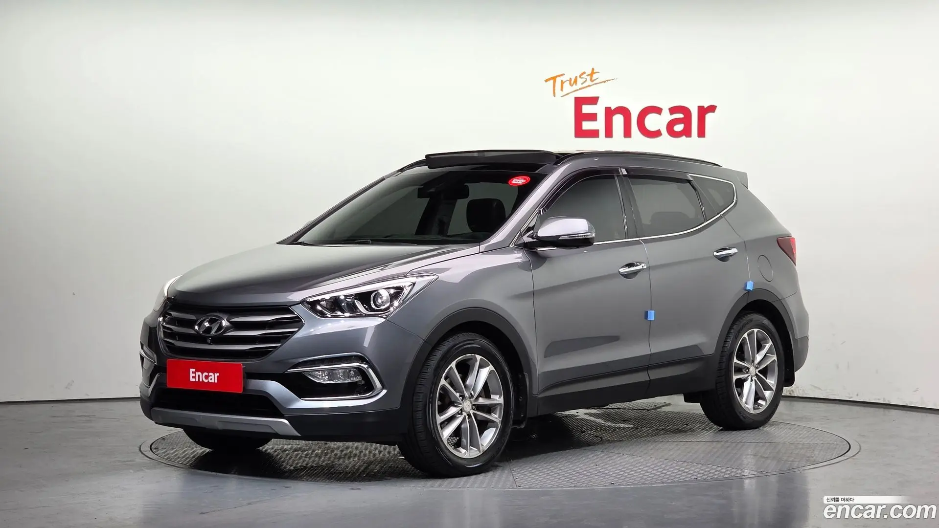 Main__Slider__Photo:Santafe Hyundai 2015.6-0