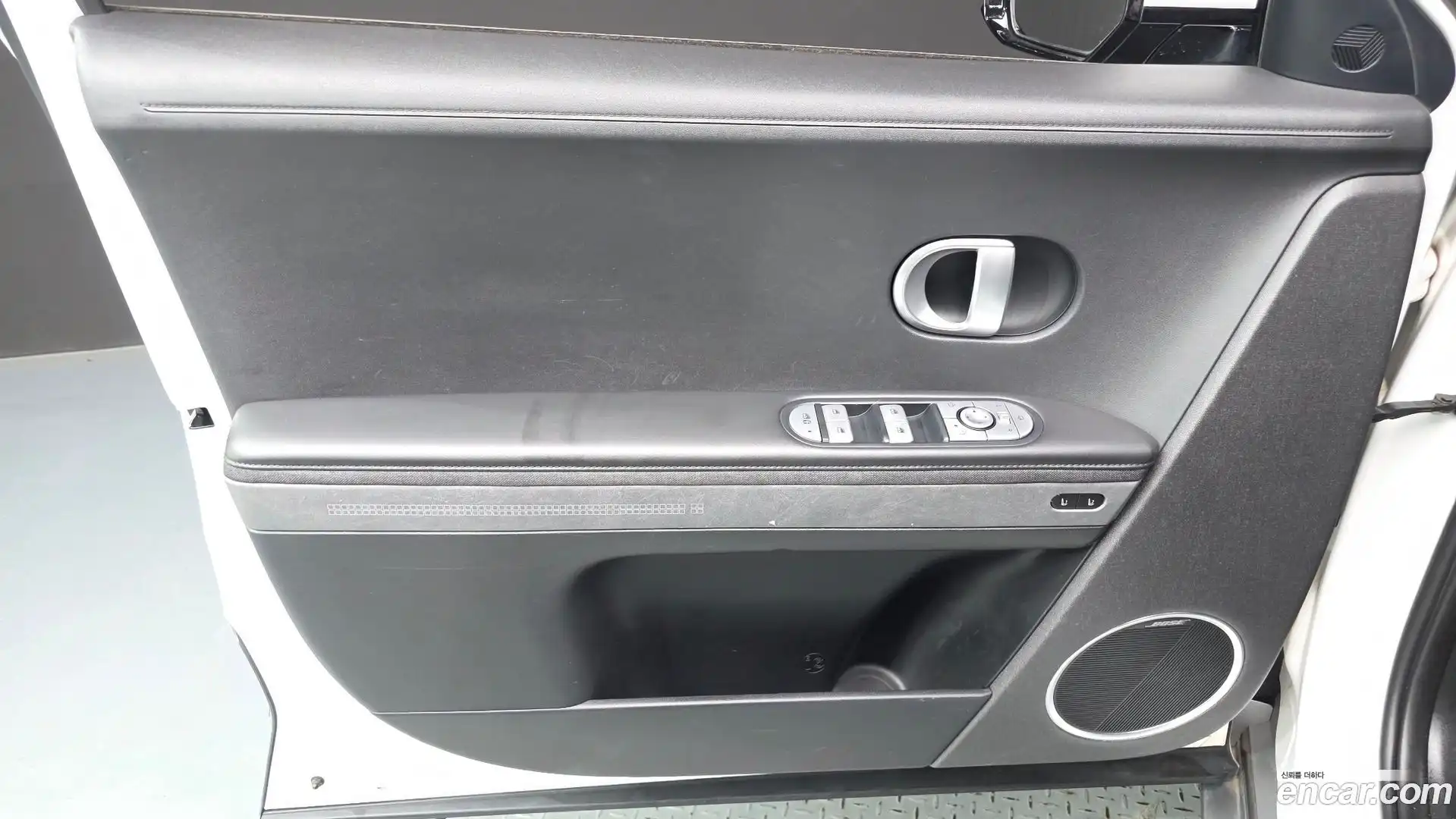Ioniq5 Hyundai 2022.2-INNER-034
