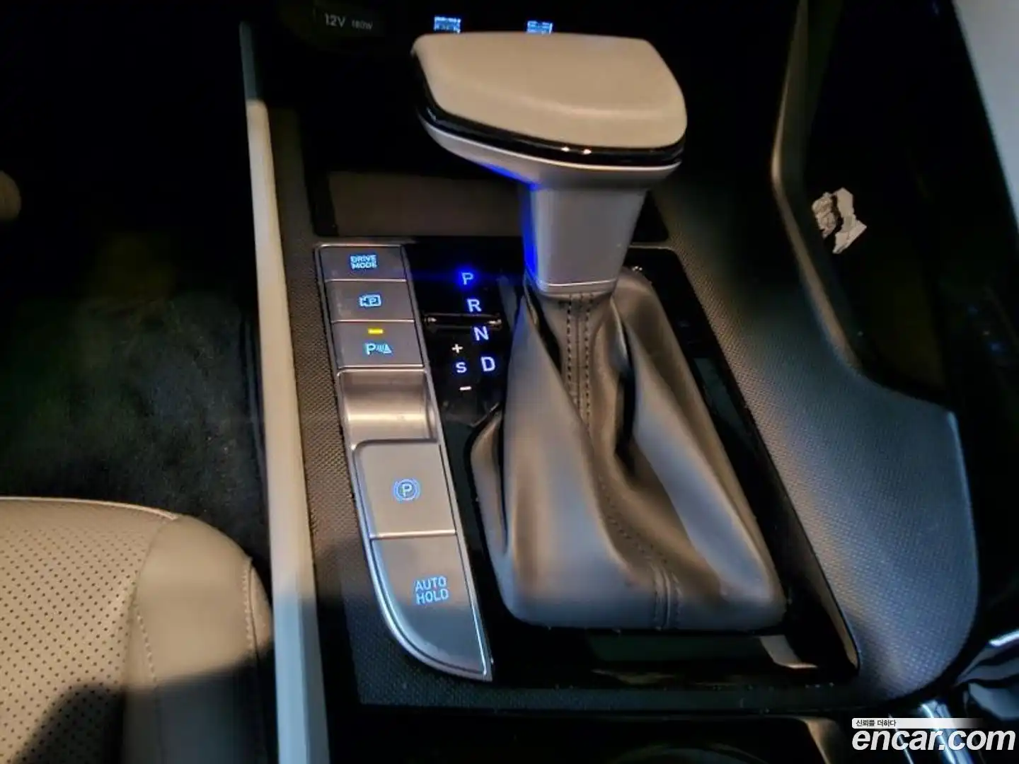 AVANTE Hyundai 2022.0-OPTION-015