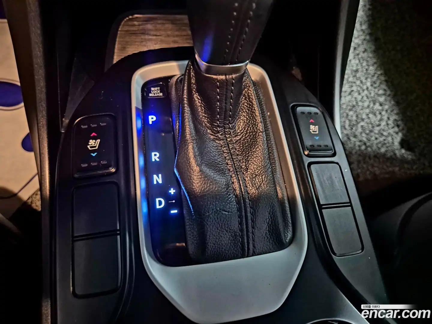 Santafe Hyundai 2016.9-INNER-009