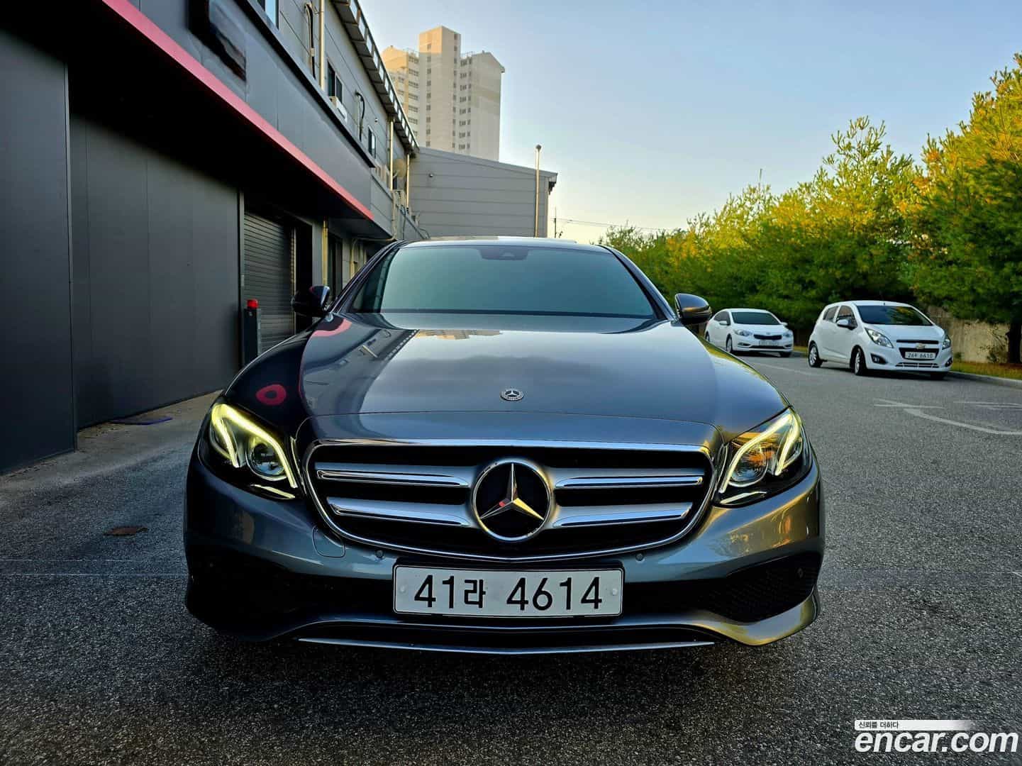 E-Class Mercedes-Benz 2018.6-OUTER-003
