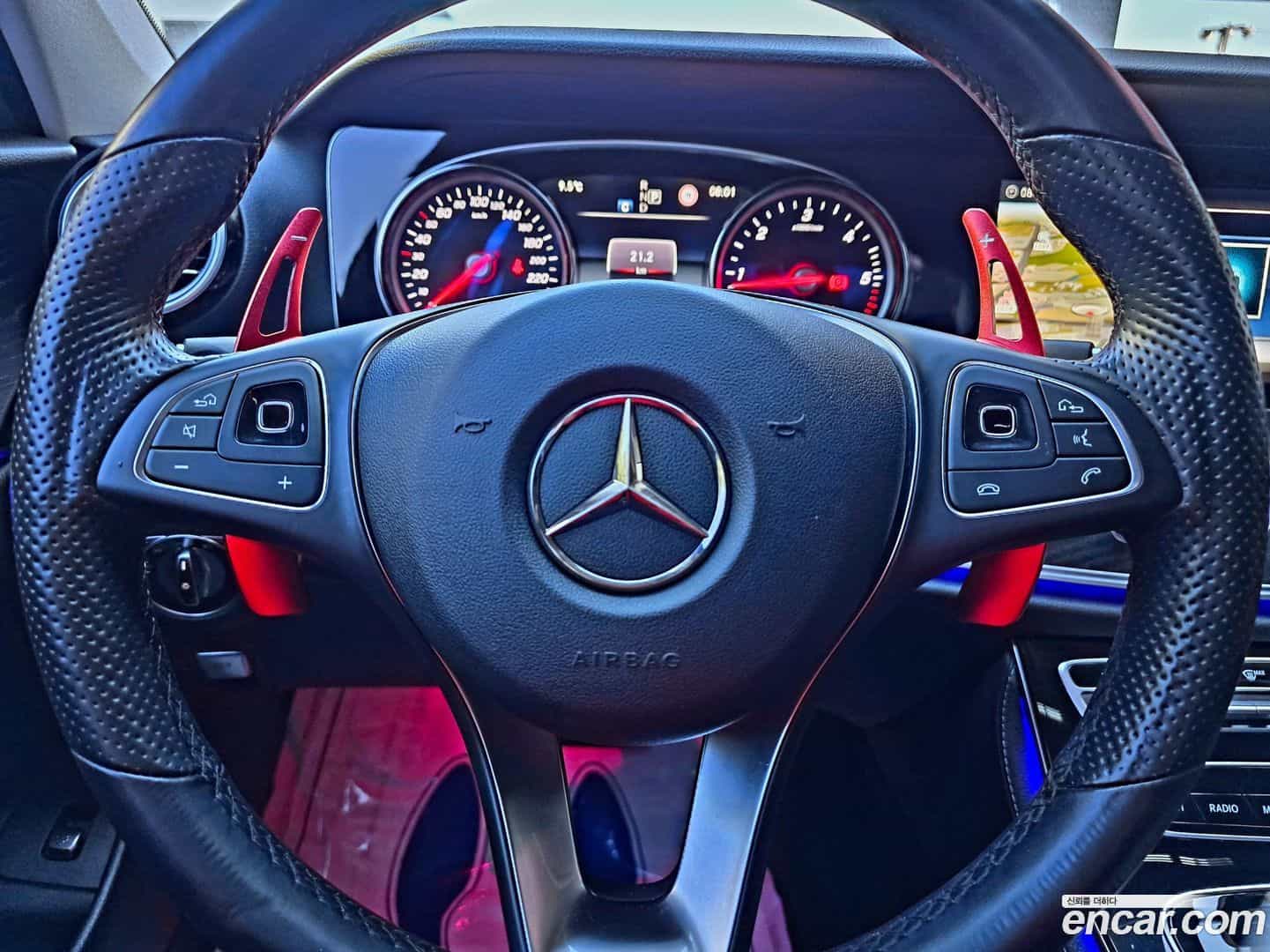 E-Class Mercedes-Benz 2018.6-INNER-010