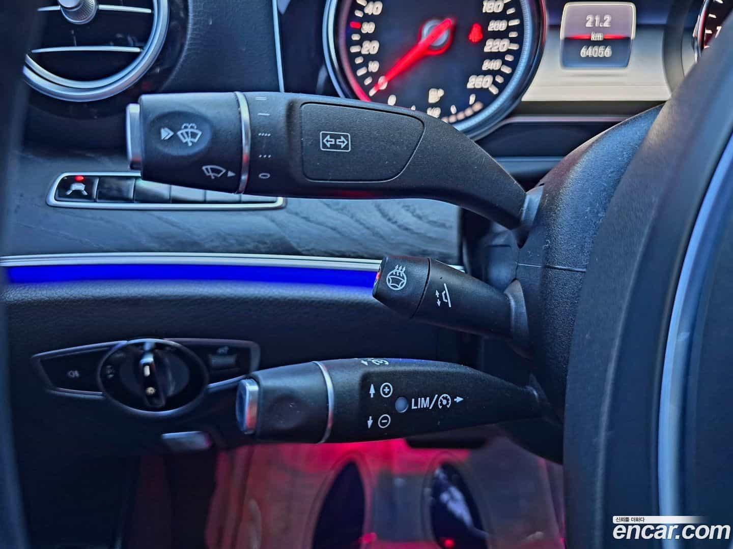 E-Class Mercedes-Benz 2018.6-OPTION-016