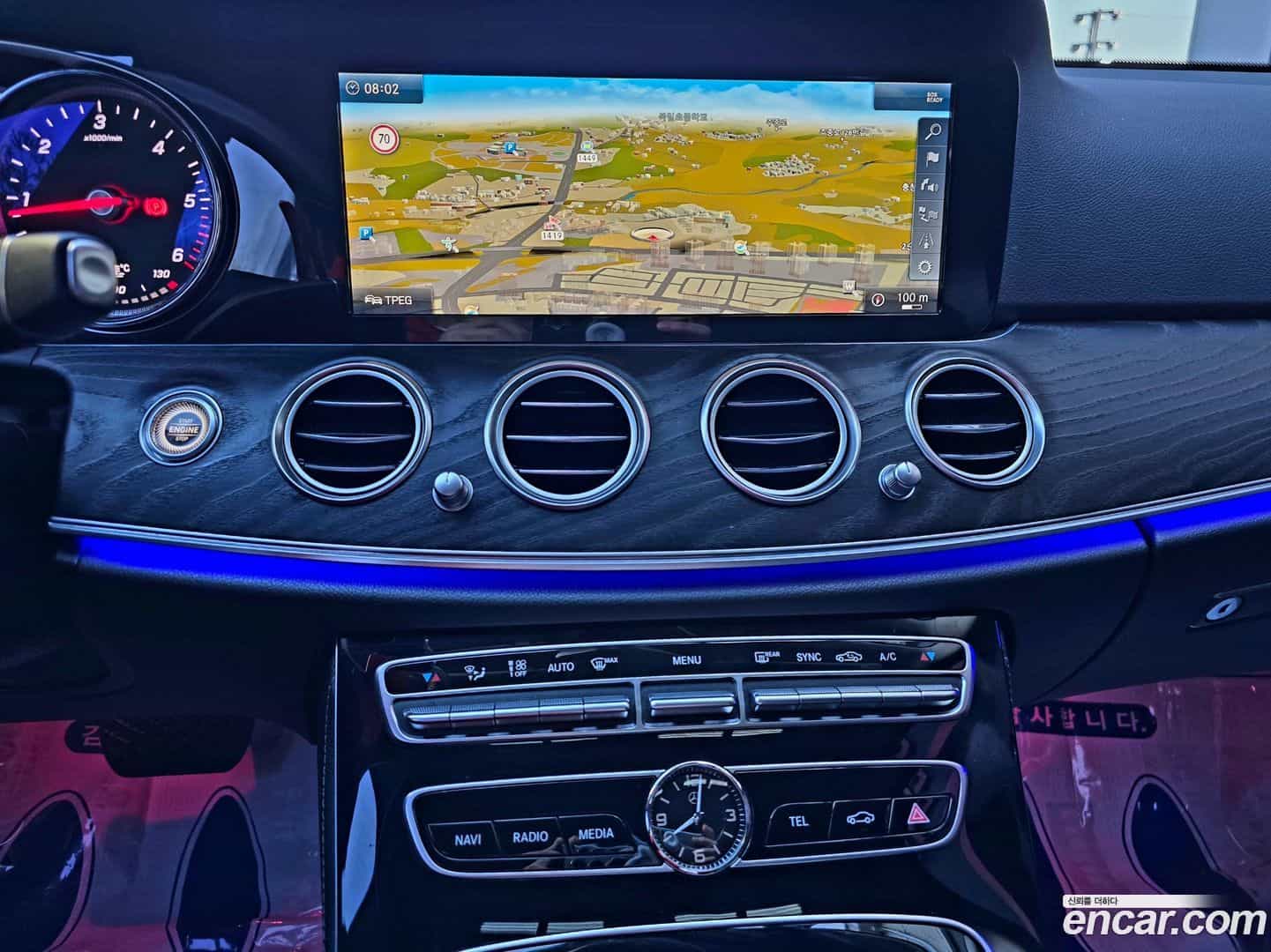 E-Class Mercedes-Benz 2018.6-OPTION-018