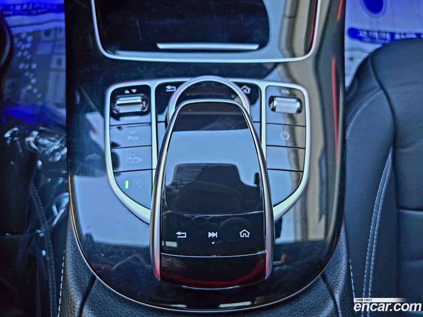 E-Class Mercedes-Benz 2018.6-OPTION-019