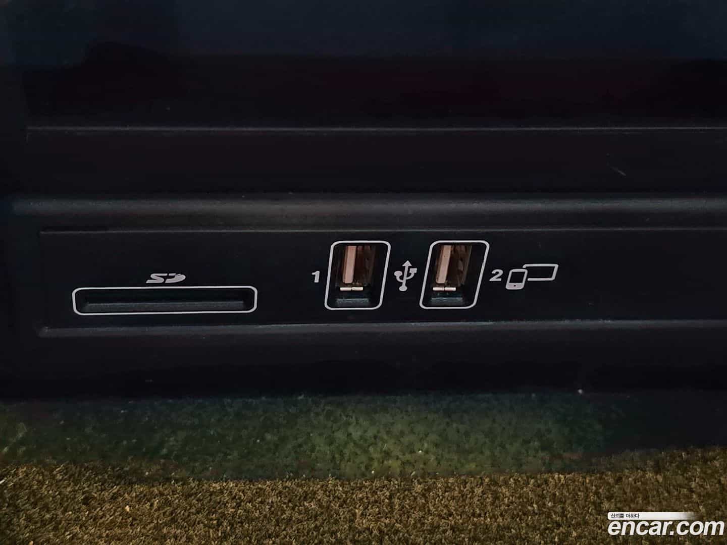 E-Class Mercedes-Benz 2018.6-OPTION-023