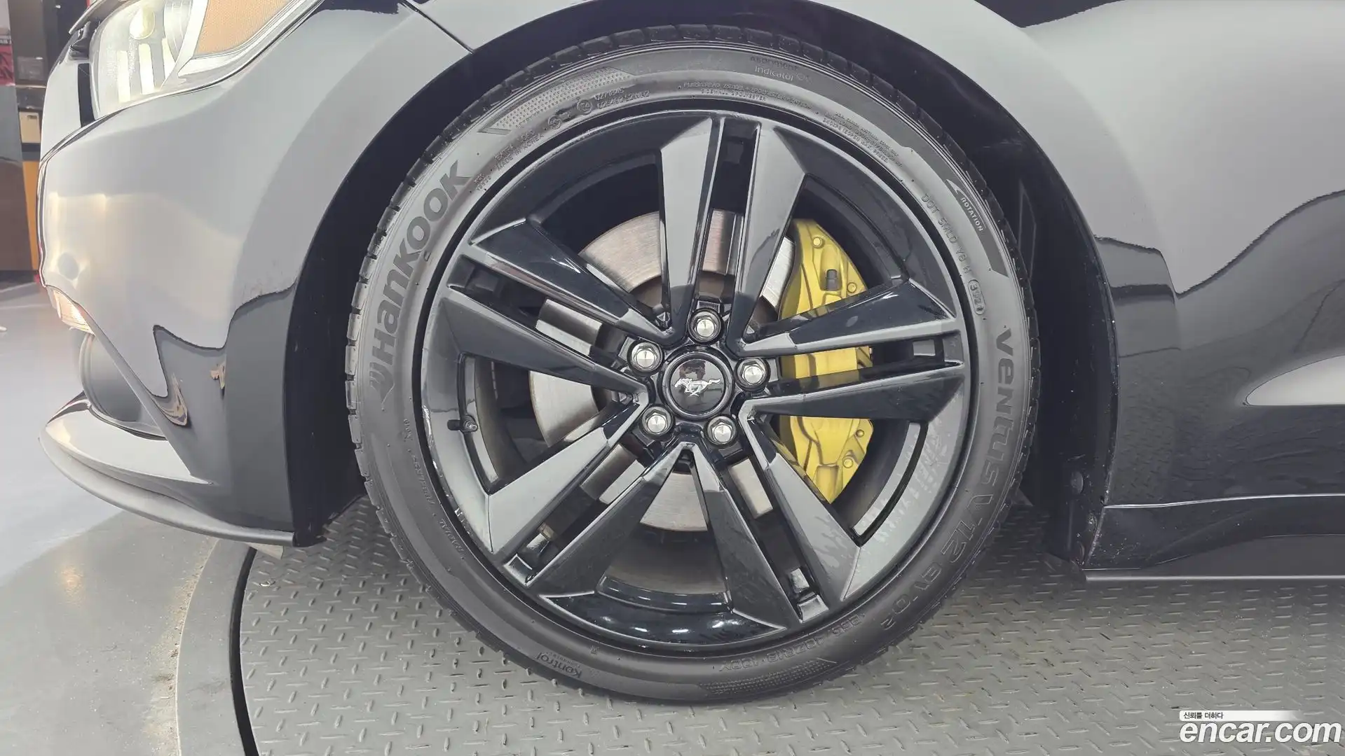 Mustang Ford 2016.0-OUTER-005