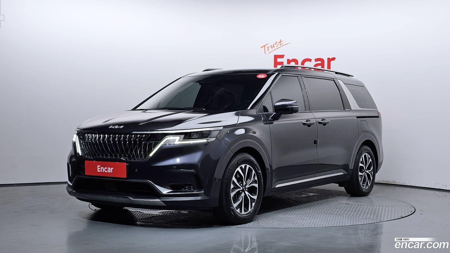 Main__Slider__Photo:Canival Kia 2022.6-0