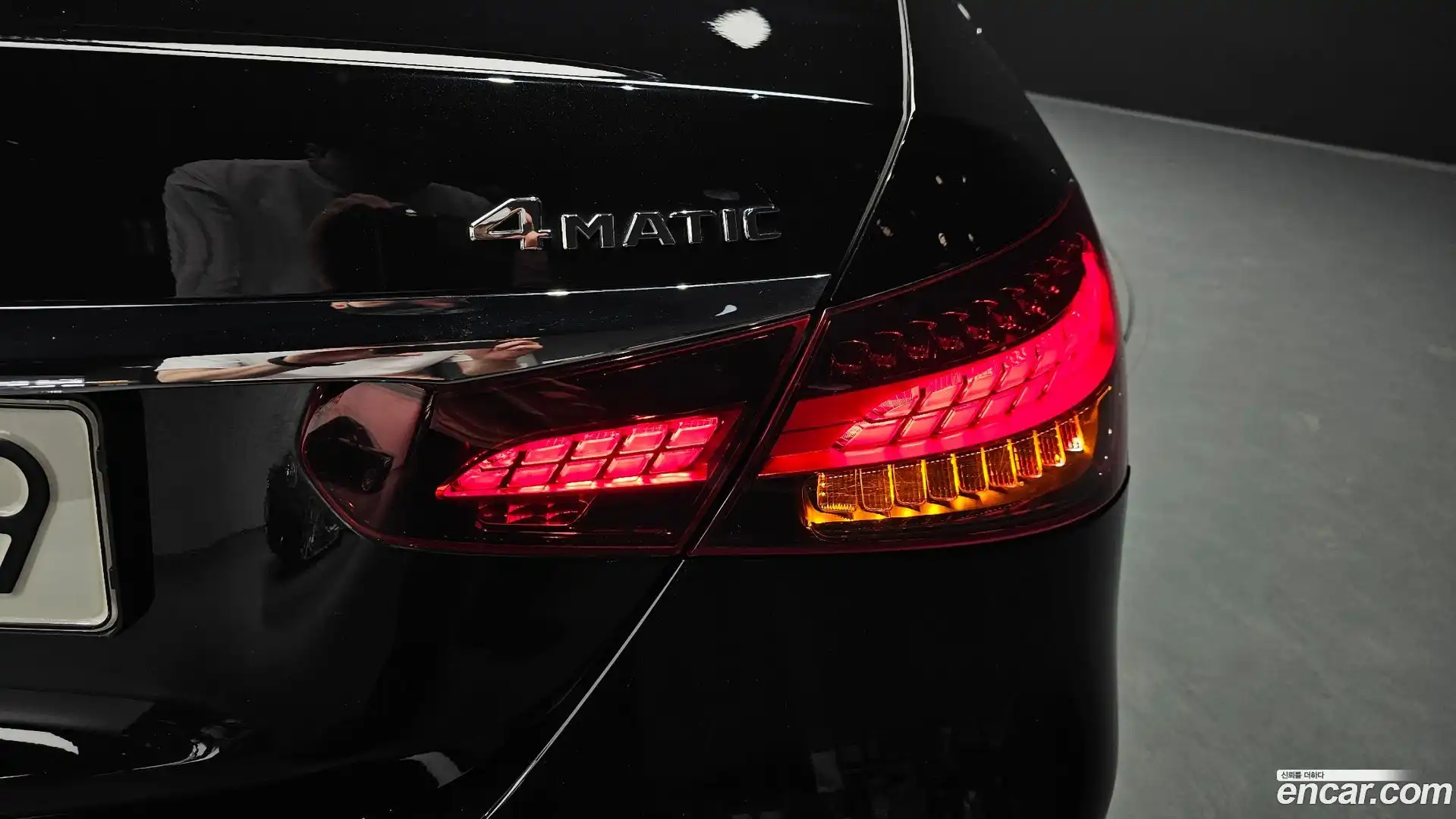 E-Class Mercedes-Benz 2022.5-OUTER-033