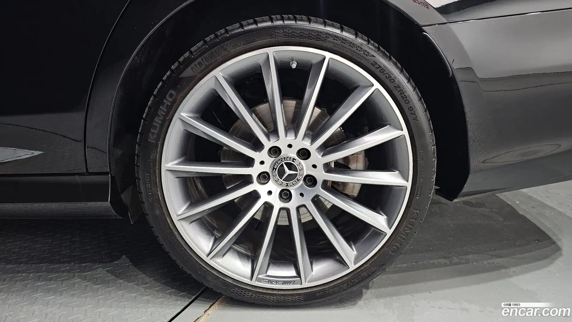 E-Class Mercedes-Benz 2022.5-OPTION-042