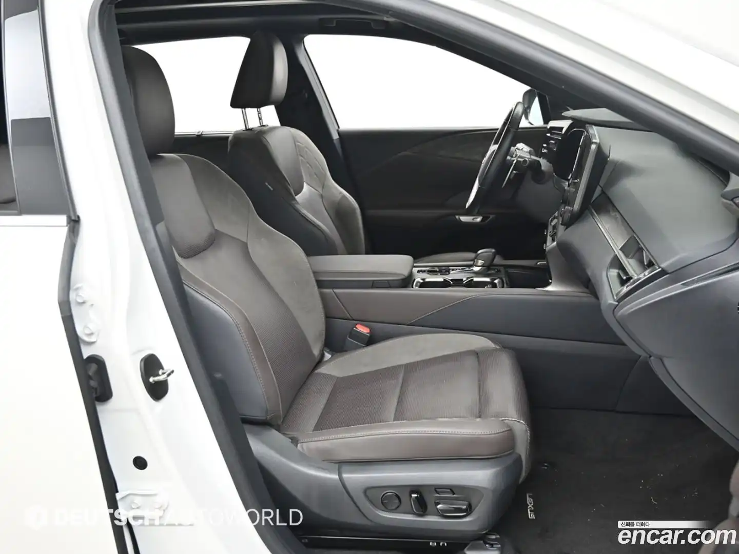 RX Lexus 2024.5-INNER-010