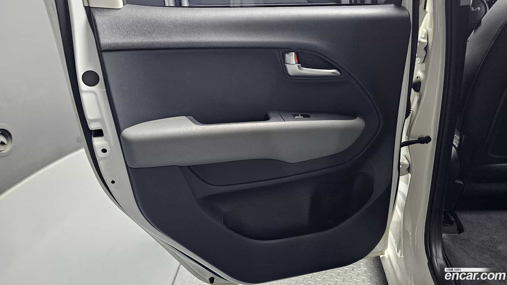 RAY Kia 2023.5-INNER-035