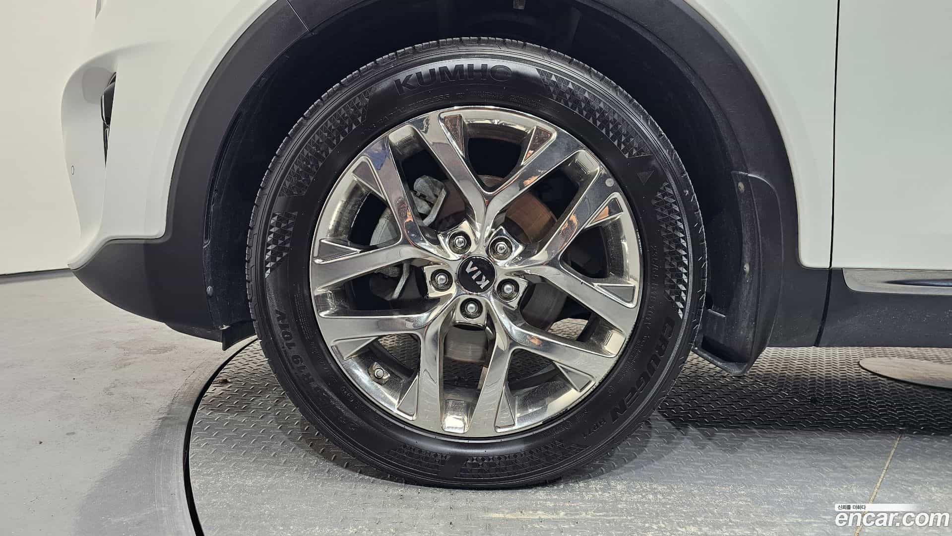 Sorento Kia 2019.4-OUTER-005