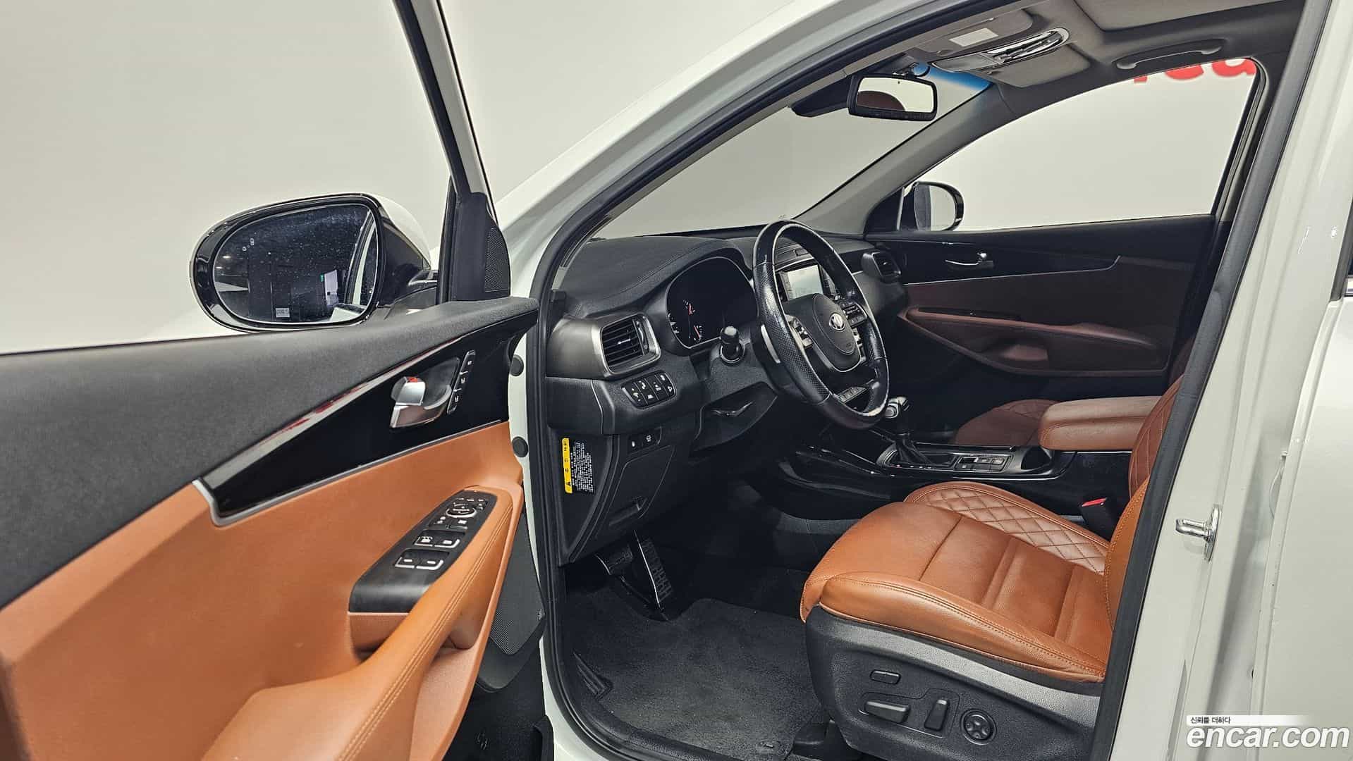 Sorento Kia 2019.4-INNER-010