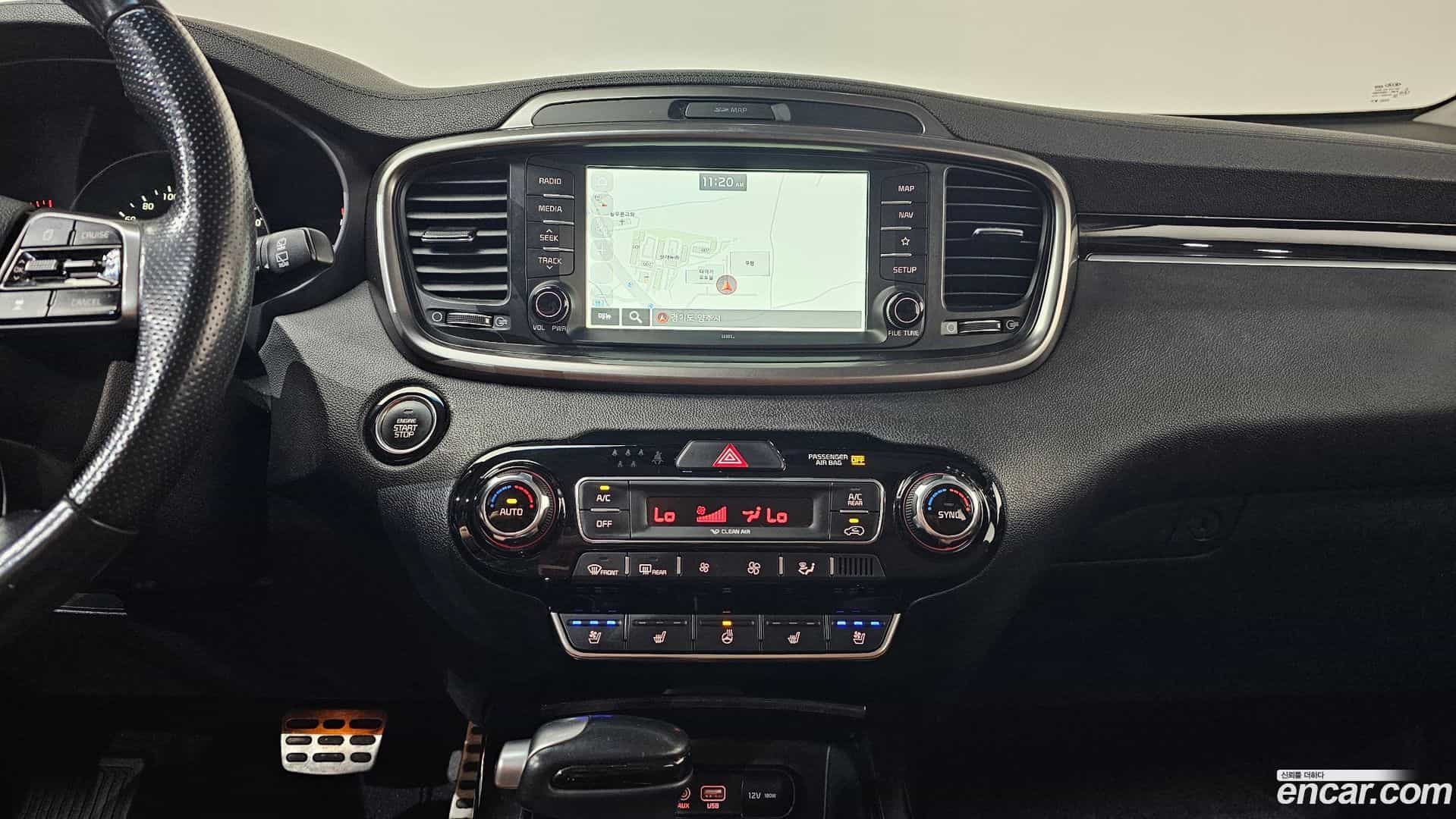 Sorento Kia 2019.4-OPTION-017