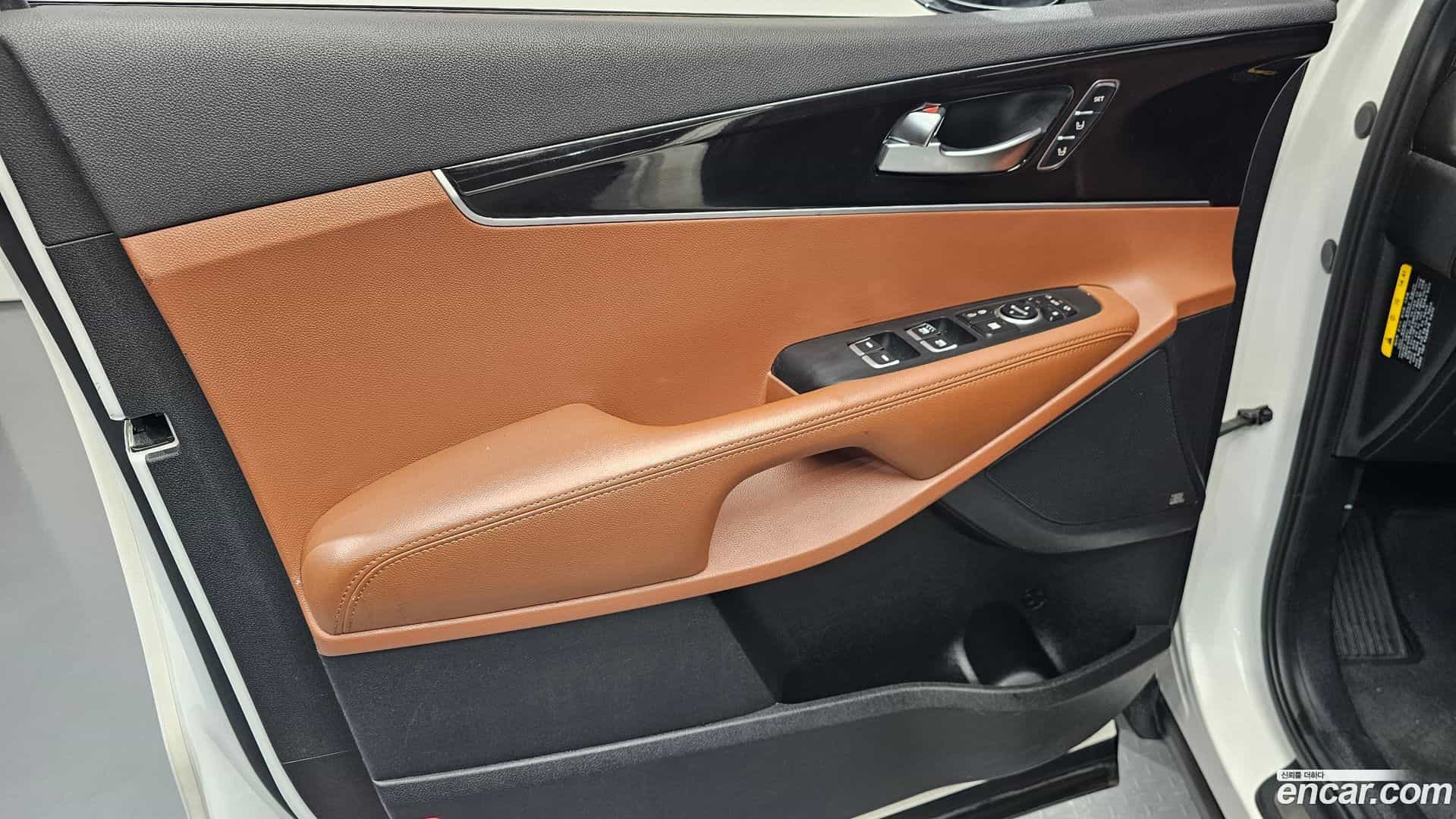 Sorento Kia 2019.4-INNER-034