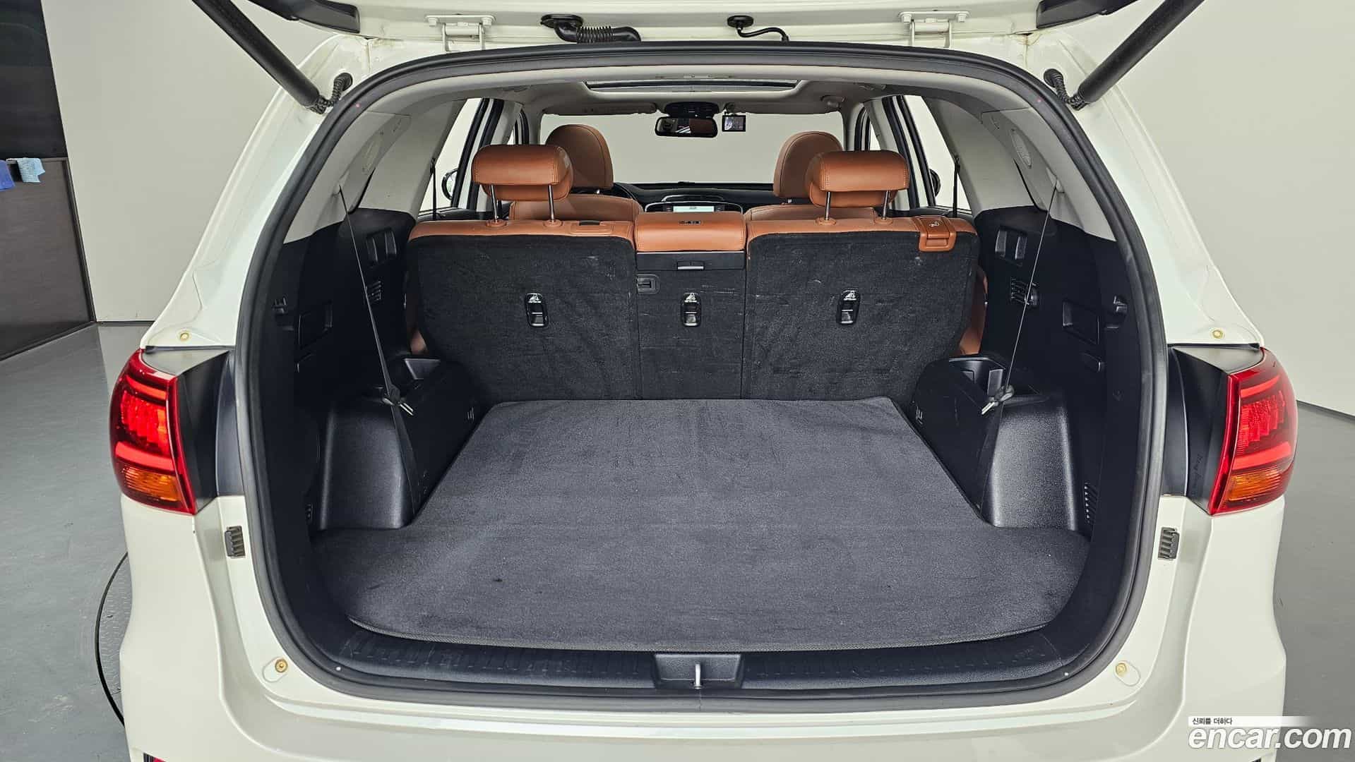Sorento Kia 2019.4-OPTION-041