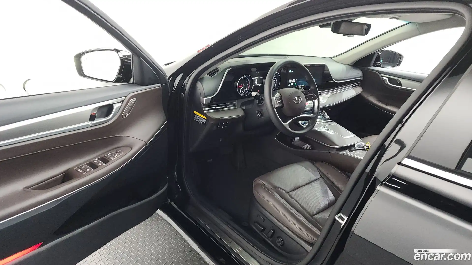 Grandeur Hyundai 2020.1-INNER-010