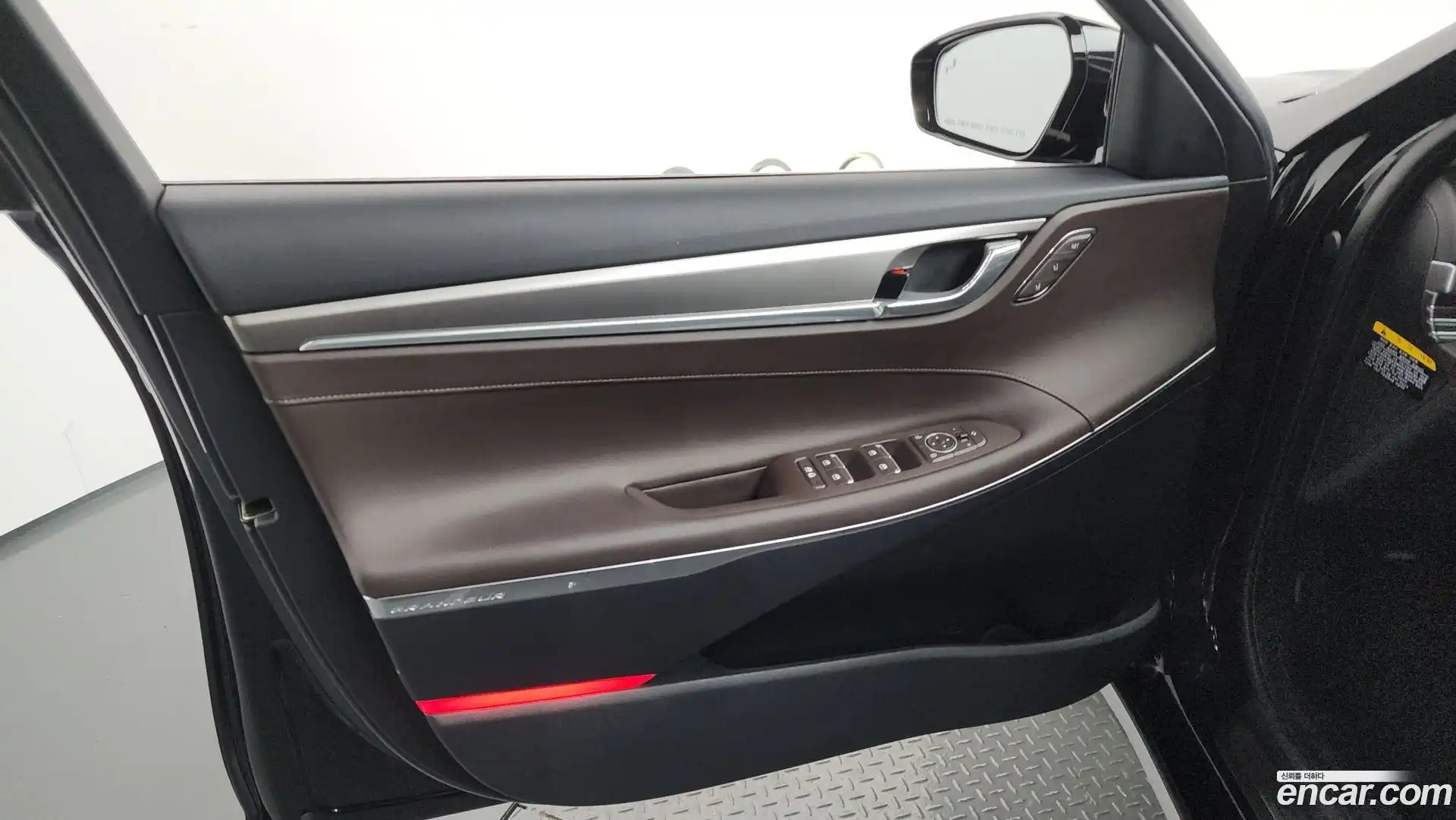 Grandeur Hyundai 2020.1-INNER-034