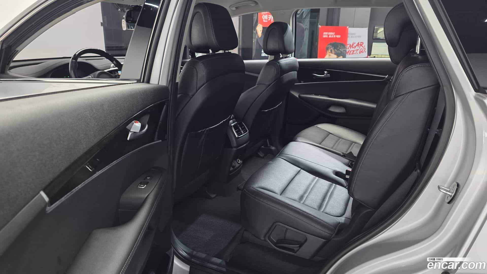Sorento Kia 2015.7-INNER-036