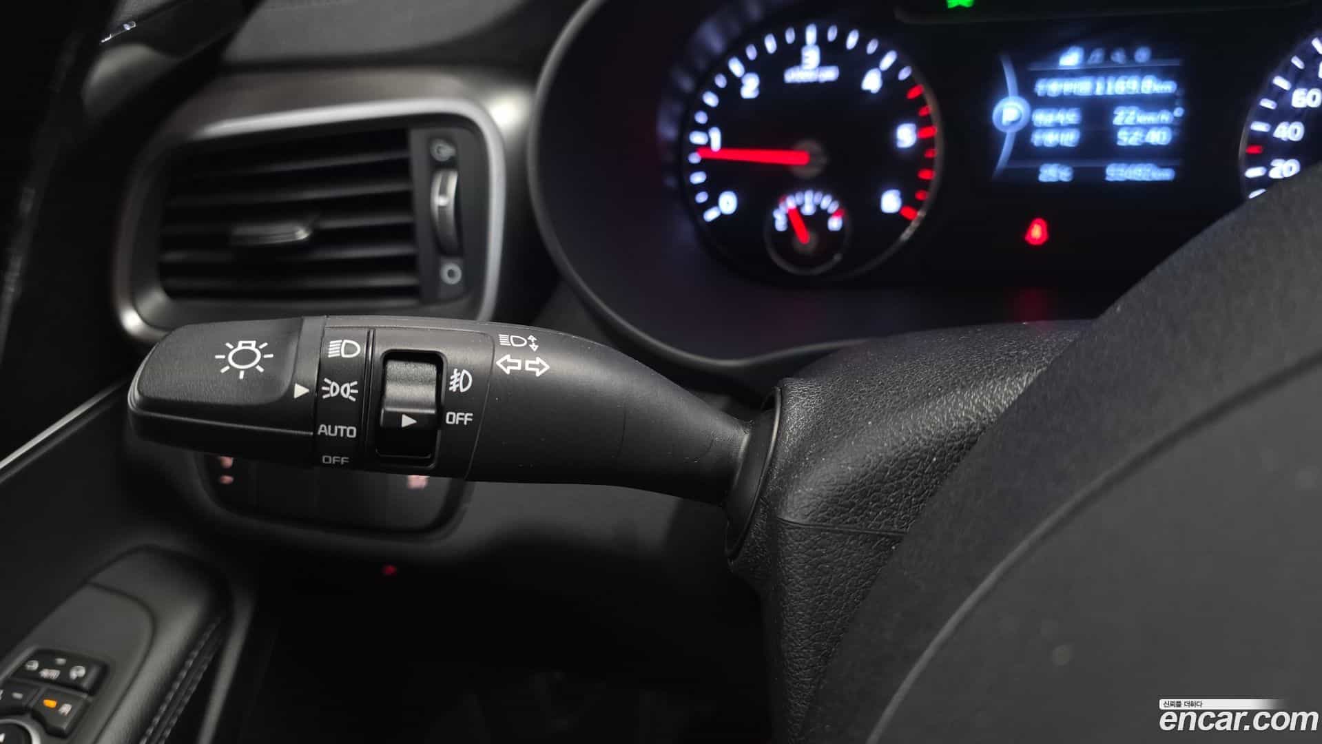 Sorento Kia 2015.7-OPTION-042