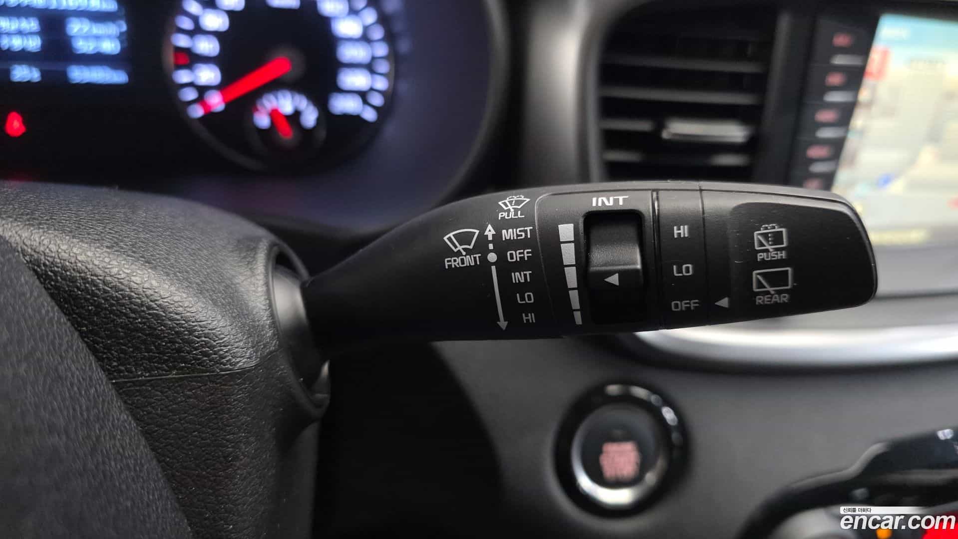 Sorento Kia 2015.7-OPTION-043