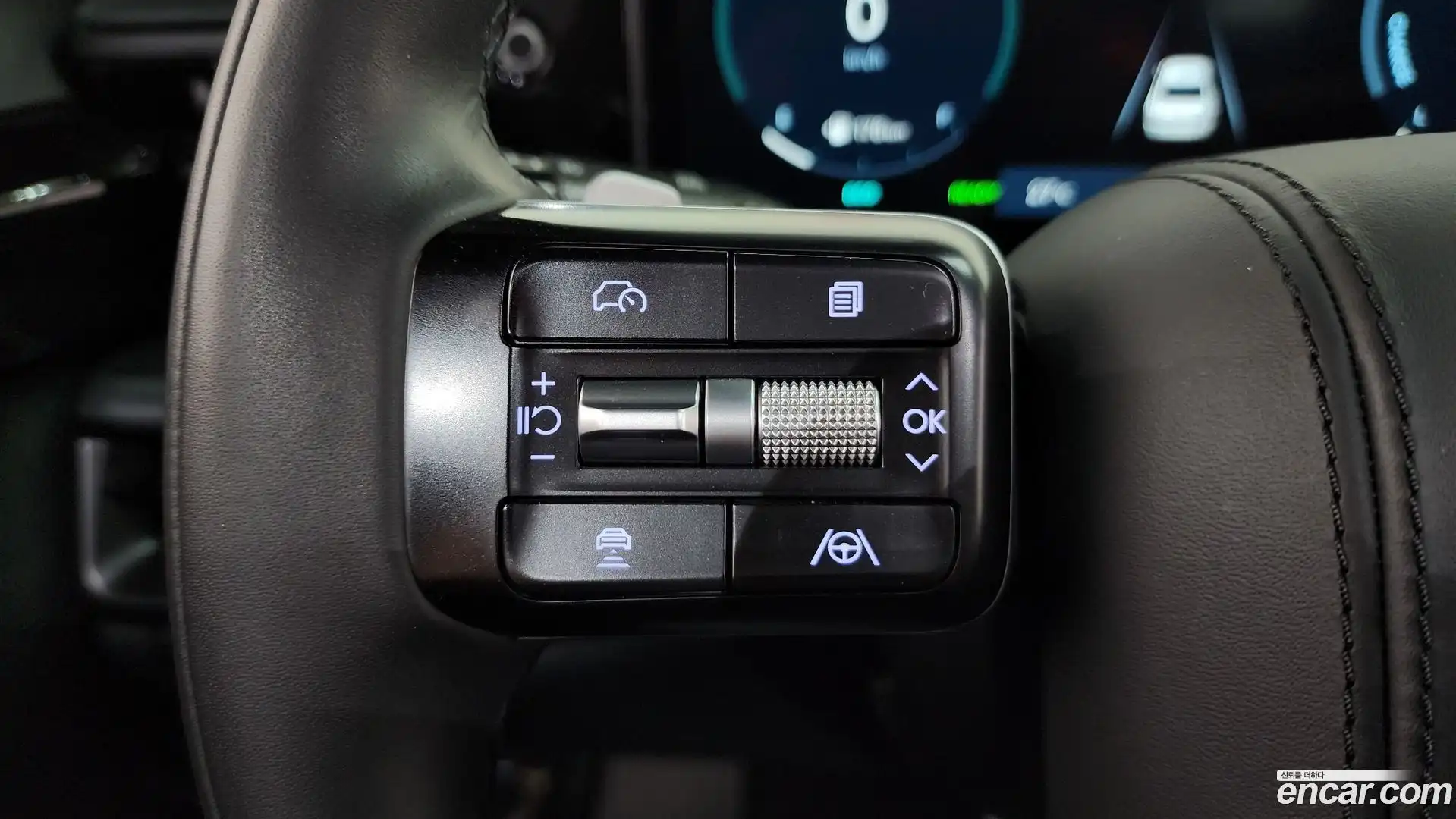 Grandeur Hyundai 2023.6-OPTION-021