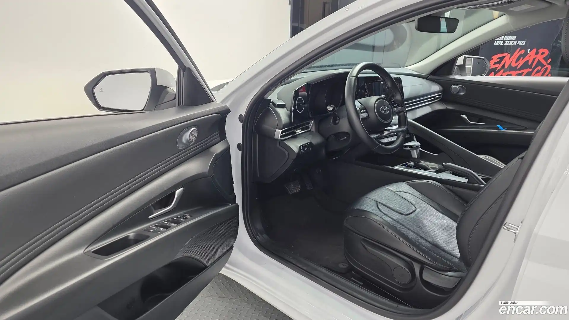 AVANTE Hyundai 2022.4-INNER-010