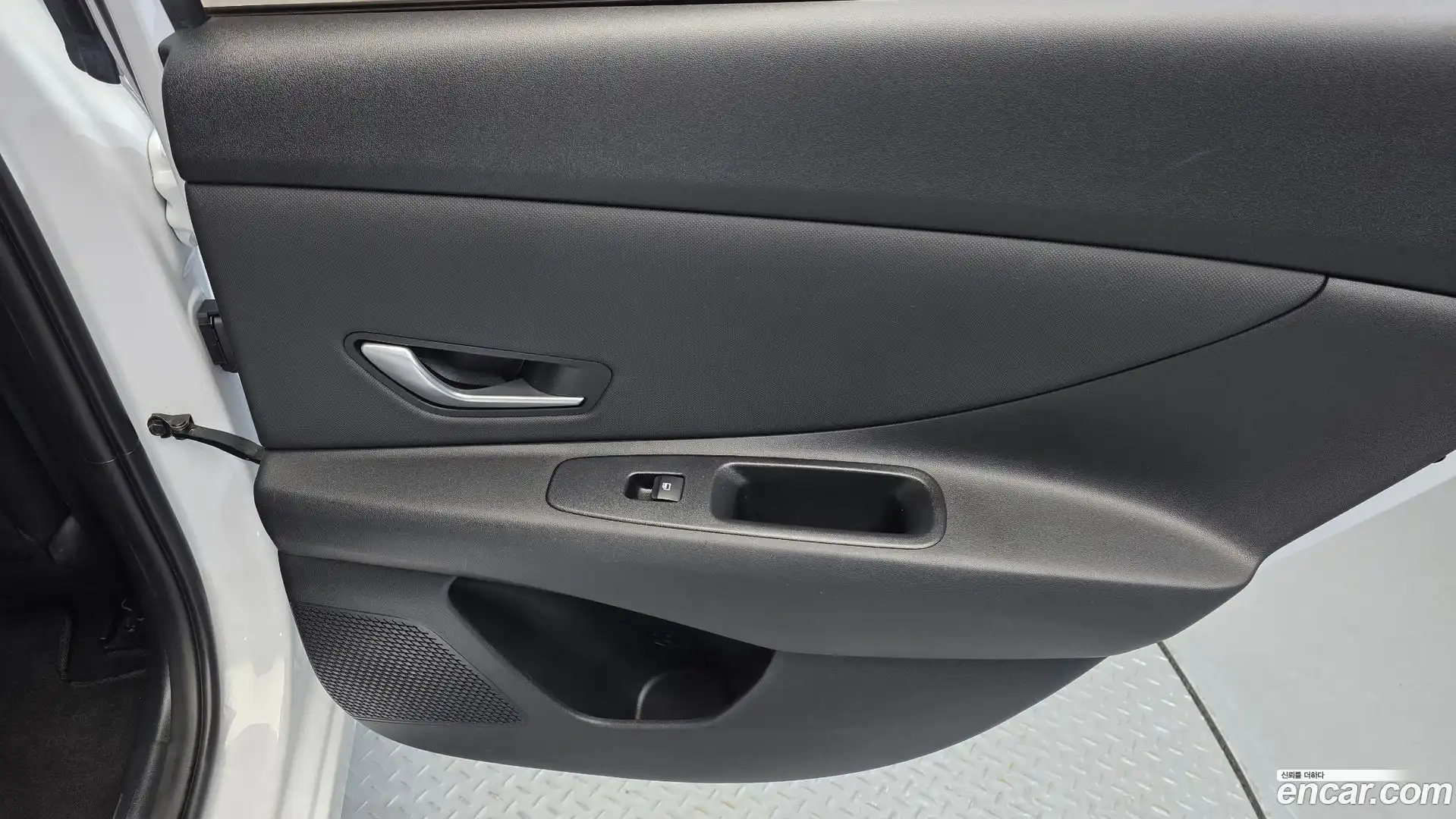 AVANTE Hyundai 2022.4-INNER-035