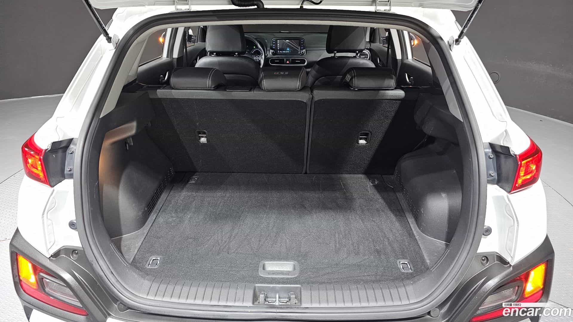Kona Hyundai 2018.8-OPTION-021
