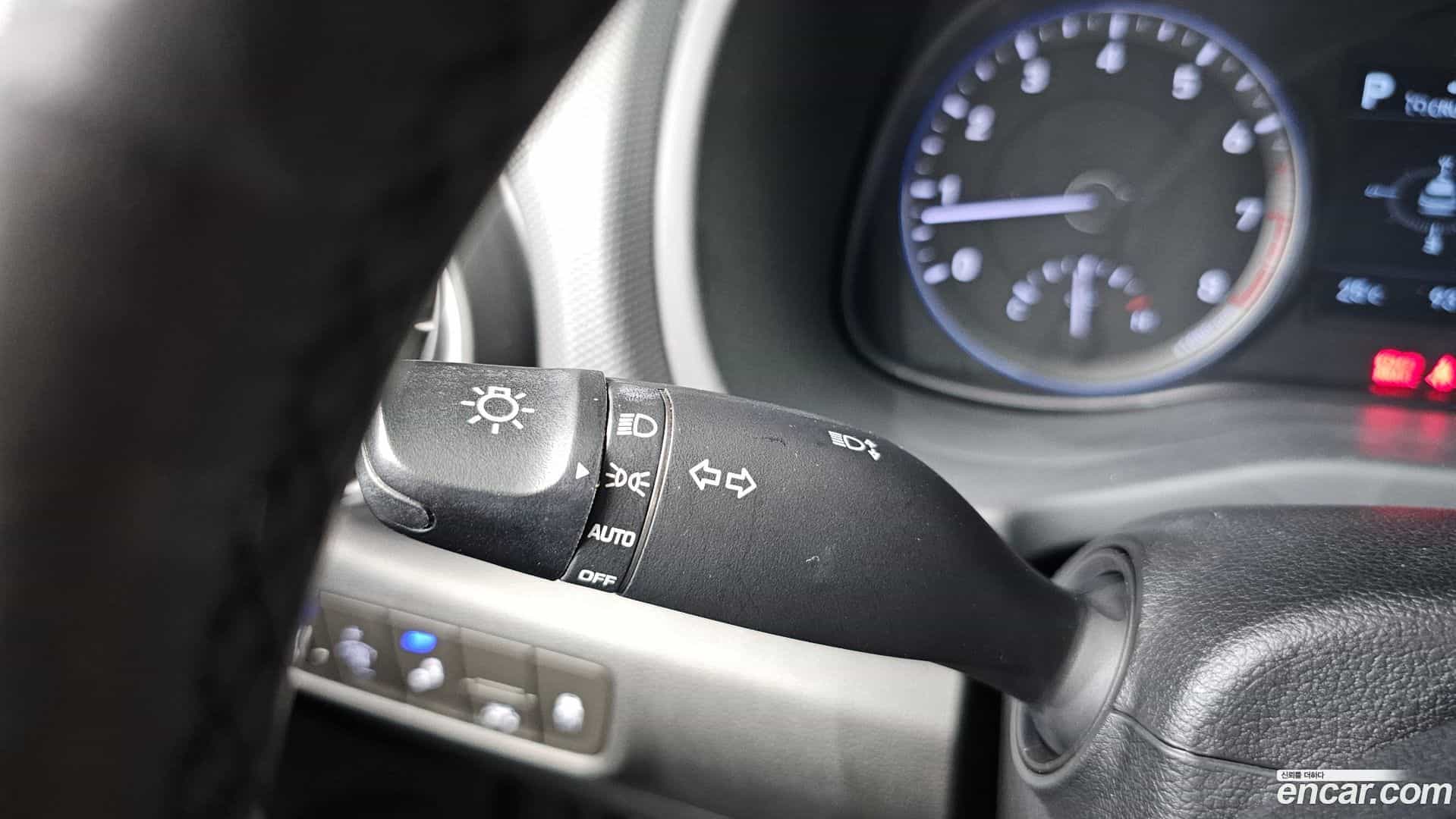 Kona Hyundai 2018.8-OPTION-041