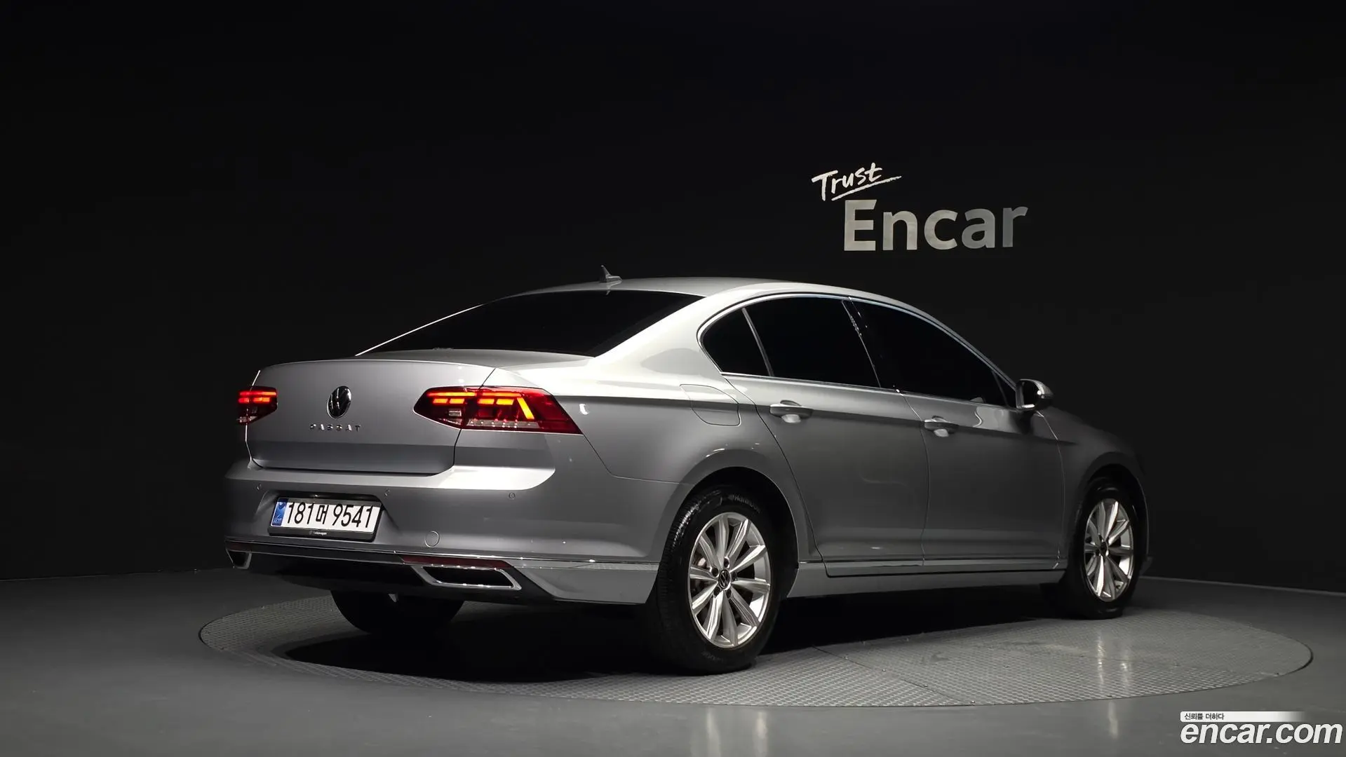 Main__Slider__Photo:Passat Volkswagen 2021.5-1
