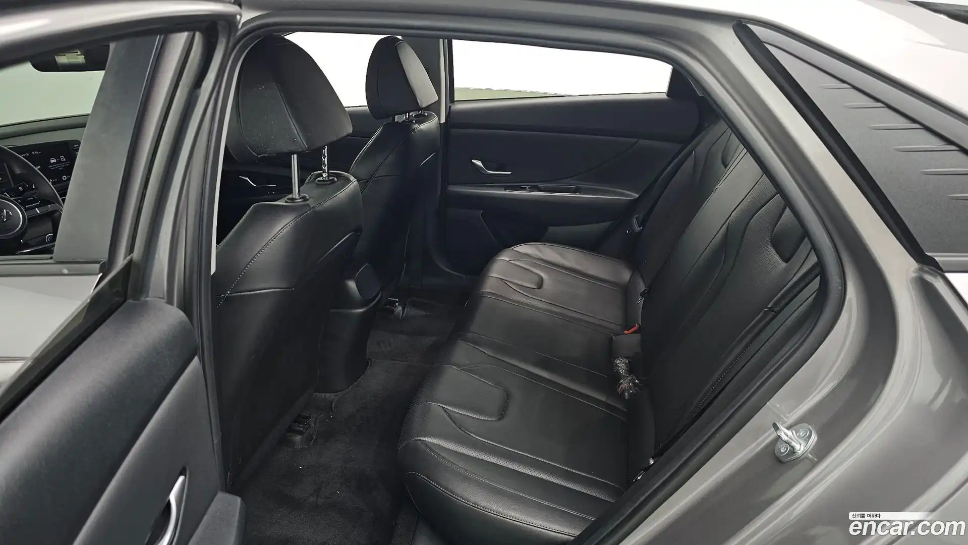 AVANTE Hyundai 2023.2-OPTION-016