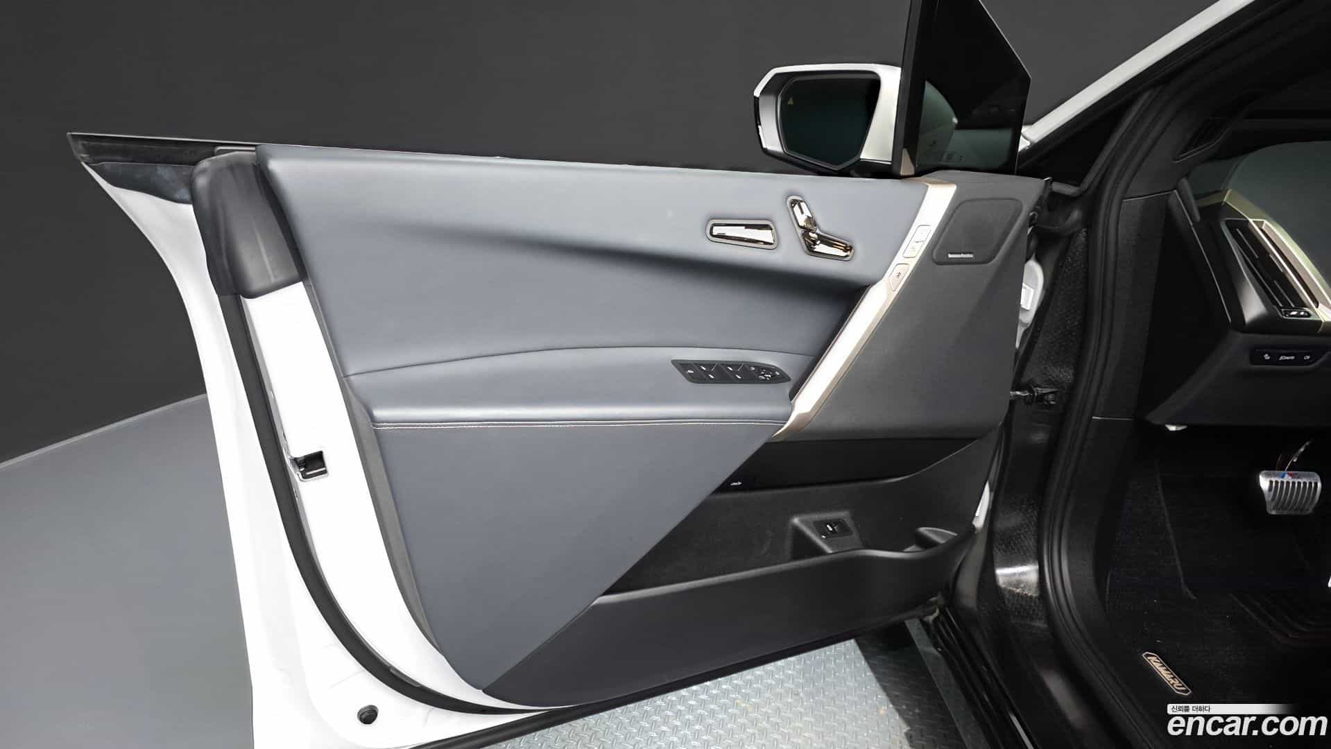 iX BMW 2023.2-INNER-034