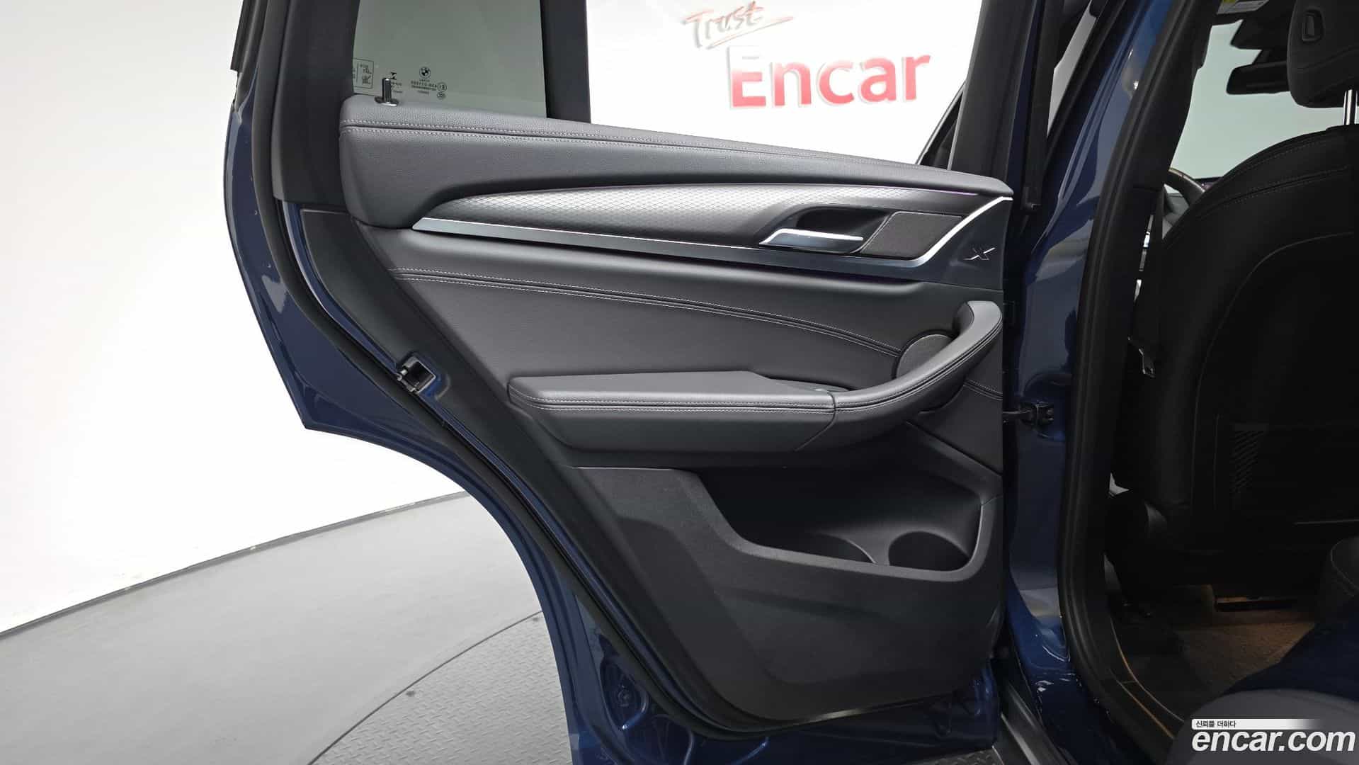 X4 BMW 2020.1-INNER-035
